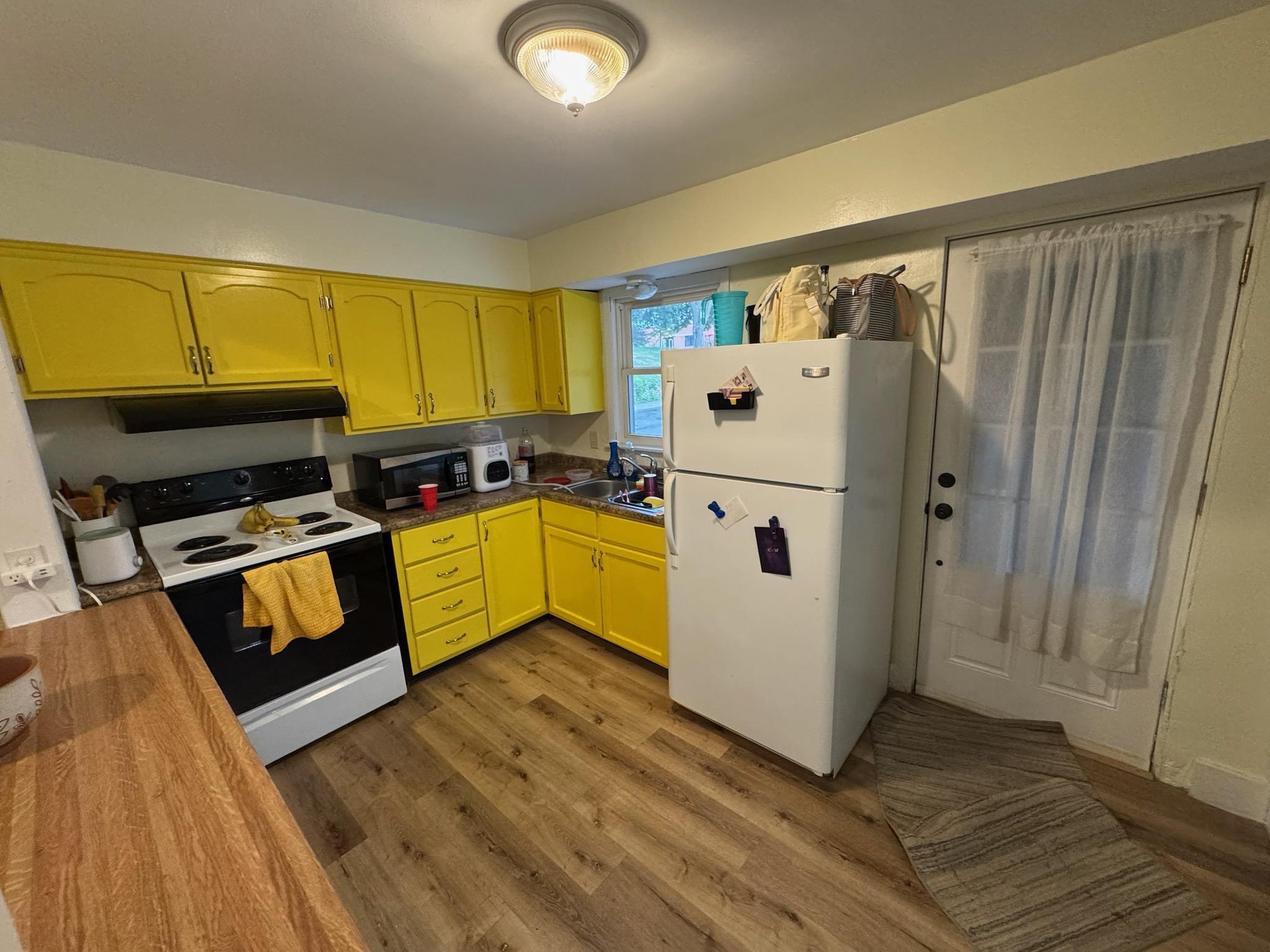 650 AVON STREET, Wisconsin Rapids, Wisconsin 54494, 3 Bedrooms Bedrooms, ,1 BathroomBathrooms,Residential,For Sale,650 AVON STREET,22604665