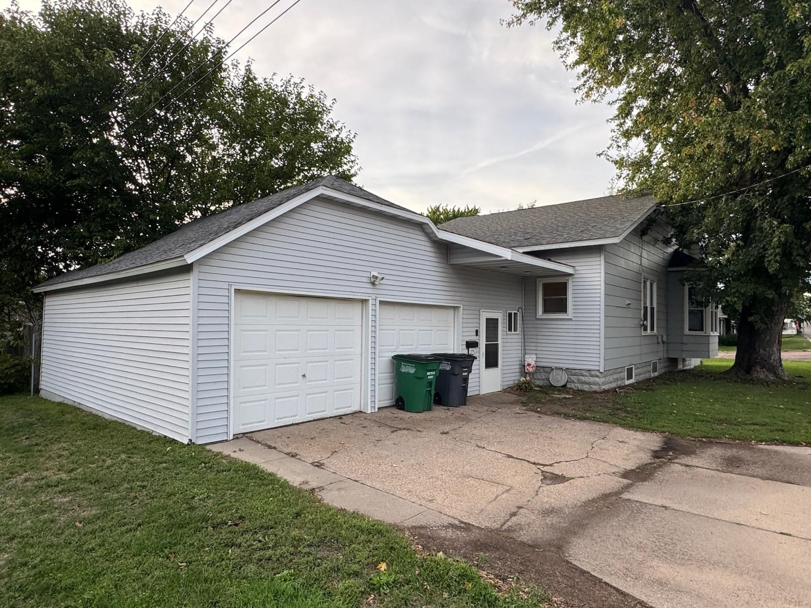 650 AVON STREET, Wisconsin Rapids, Wisconsin 54494, 3 Bedrooms Bedrooms, ,1 BathroomBathrooms,Residential,For Sale,650 AVON STREET,22604665