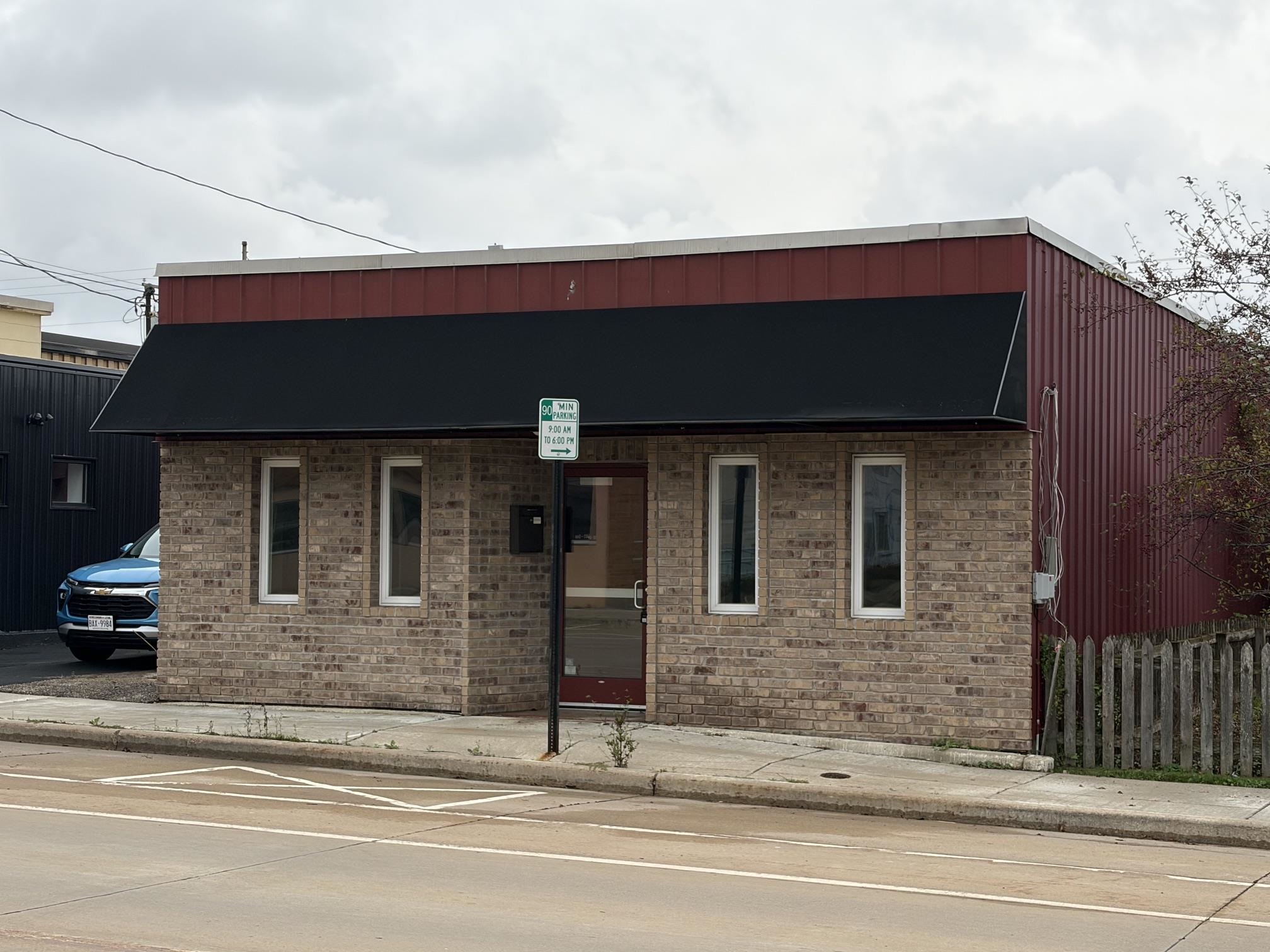 507 S CHESTNUT AVENUE, Marshfield, Wisconsin 54449, ,Commercial/industrial,For Sale,507 S CHESTNUT AVENUE,22604673