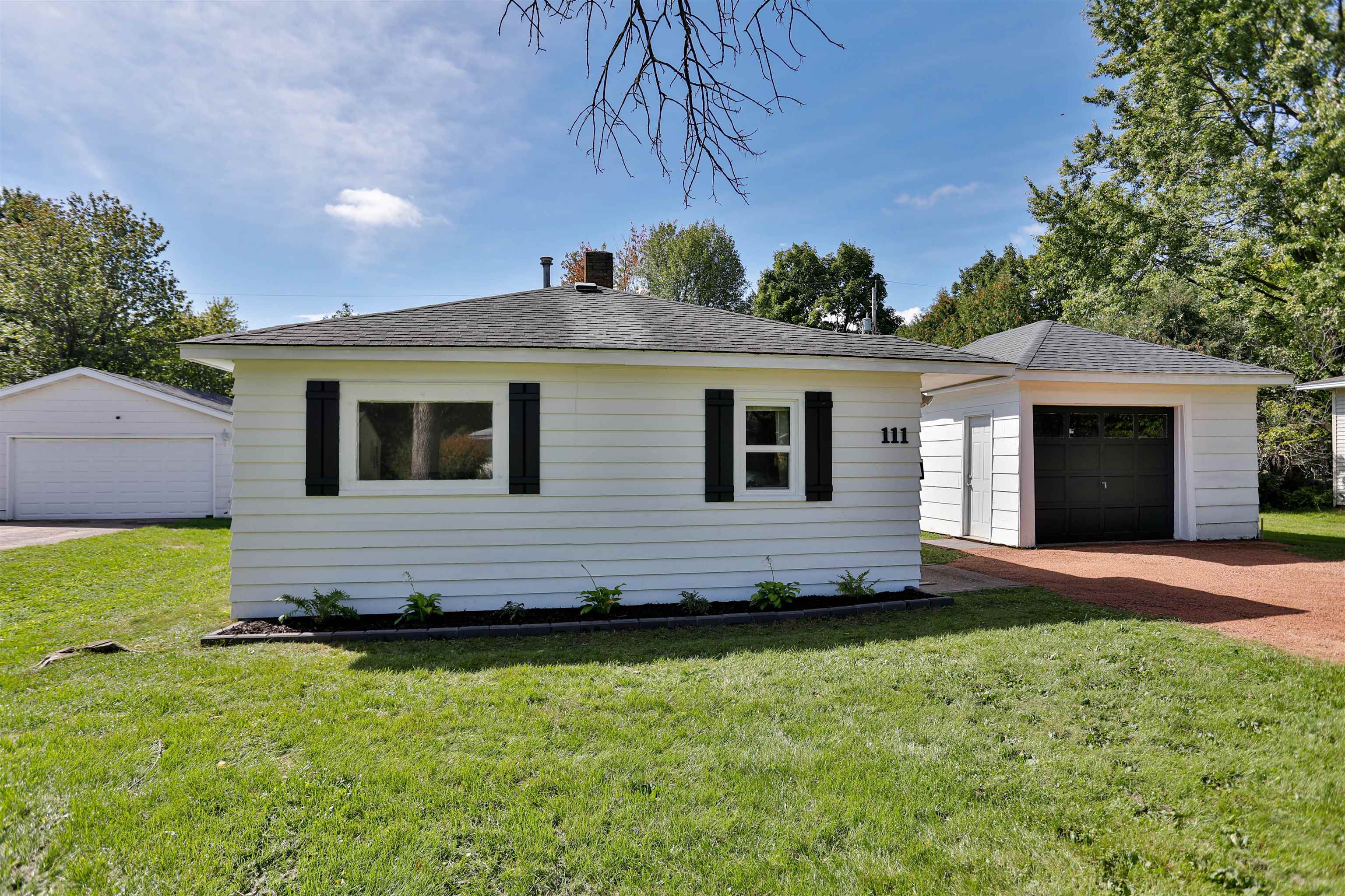 111 SCHMIDT AVENUE, Rothschild, Wisconsin 54474, 1 Bedroom Bedrooms, ,1 BathroomBathrooms,Residential,For Sale,111 SCHMIDT AVENUE,22604680