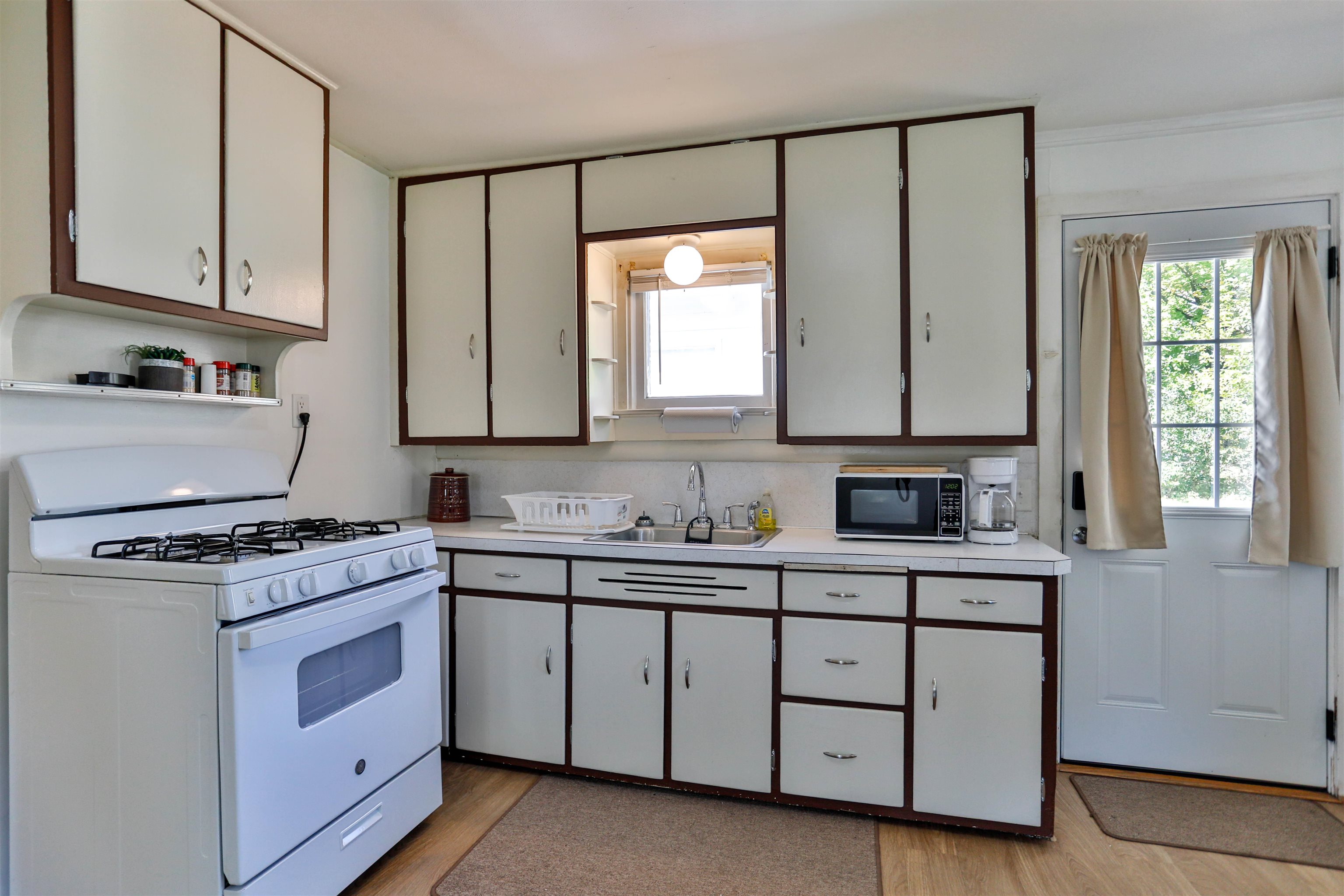 111 SCHMIDT AVENUE, Rothschild, Wisconsin 54474, 1 Bedroom Bedrooms, ,1 BathroomBathrooms,Residential,For Sale,111 SCHMIDT AVENUE,22604680