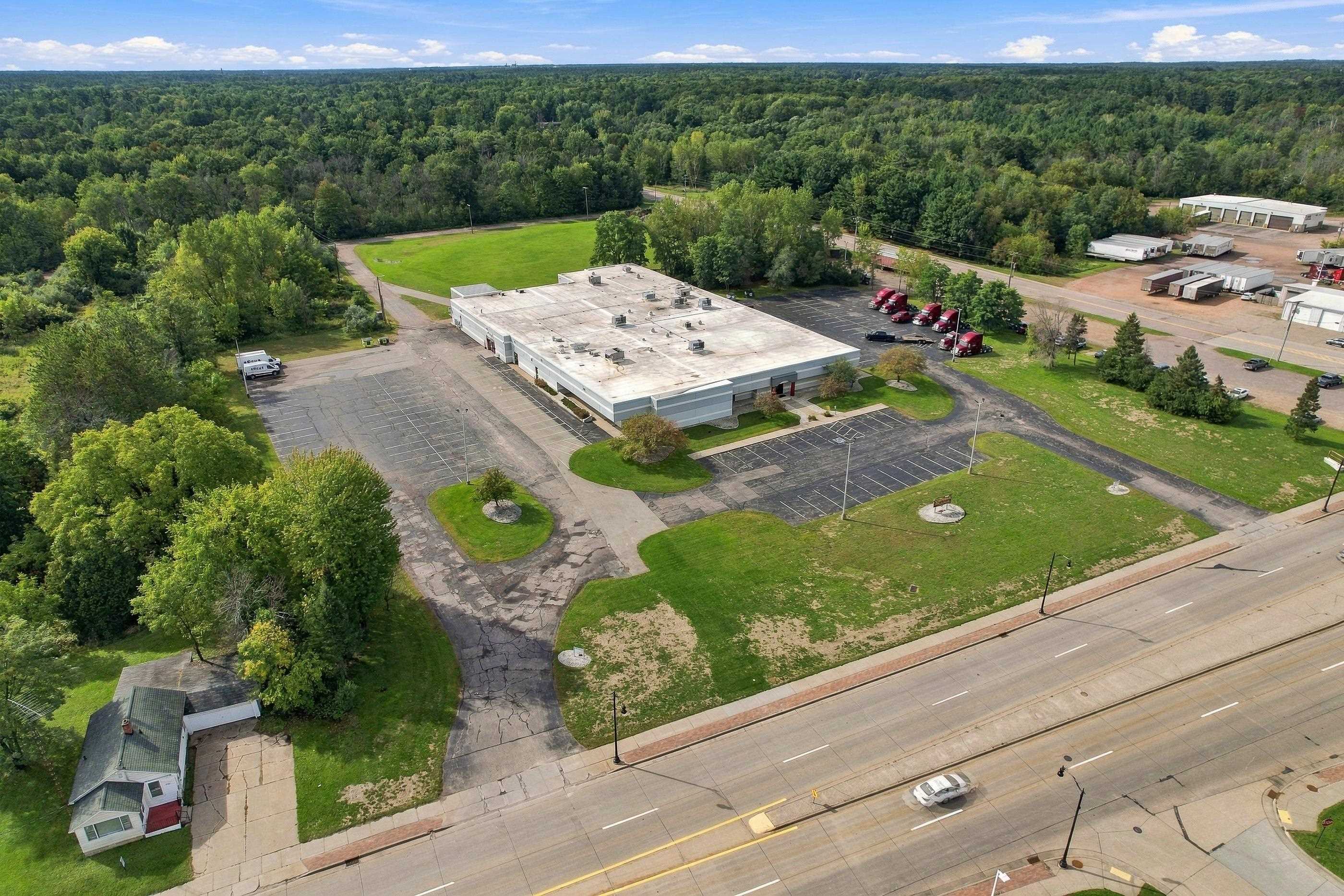 2321 W GRAND AVENUE, Wisconsin Rapids, Wisconsin 54495, ,Commercial/industrial,For Sale,2321 W GRAND AVENUE,22604683
