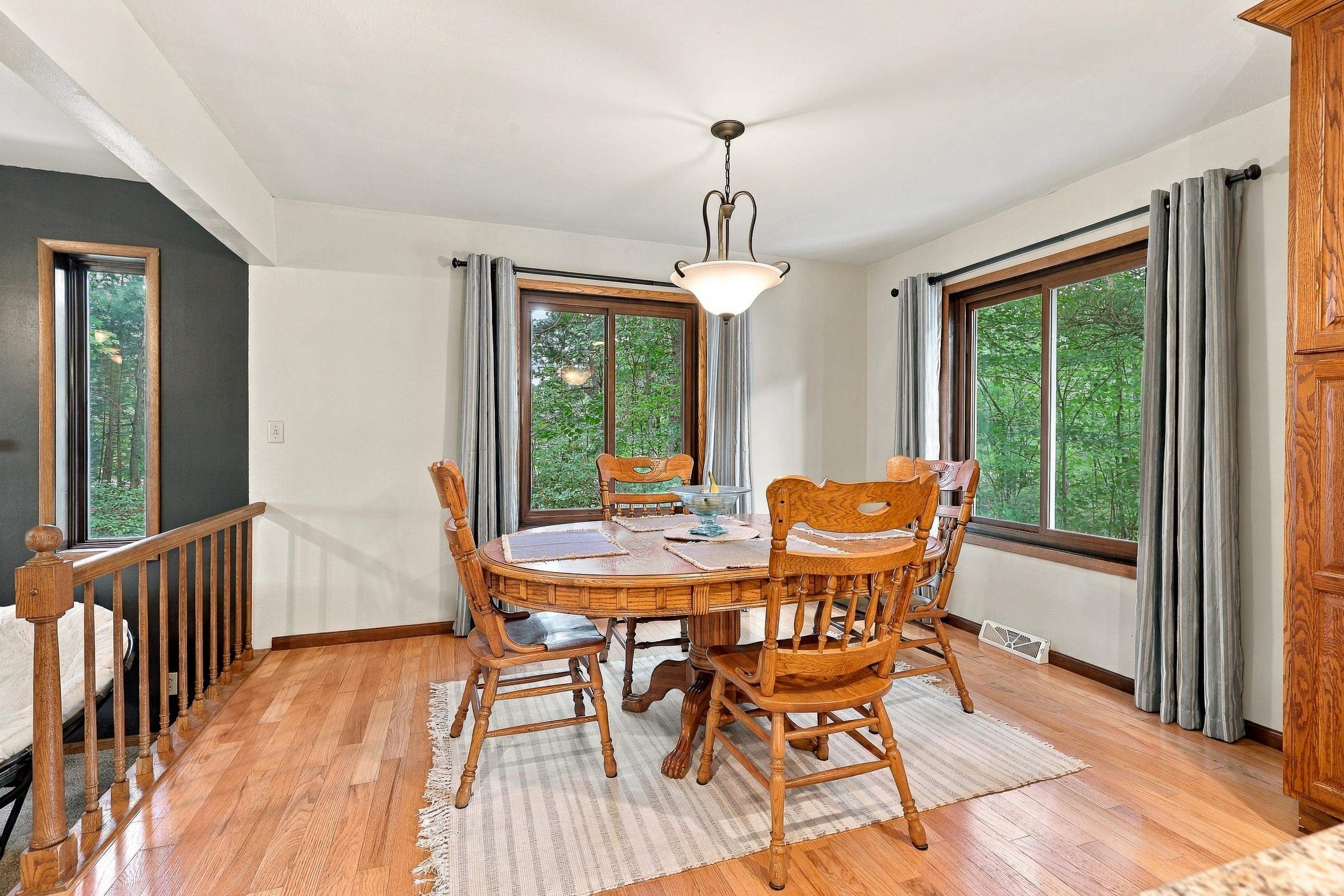 1603 MEADOW VIEW LANE, Stevens Point, Wisconsin 54482, 4 Bedrooms Bedrooms, ,2 BathroomsBathrooms,Residential,For Sale,1603 MEADOW VIEW LANE,22604689