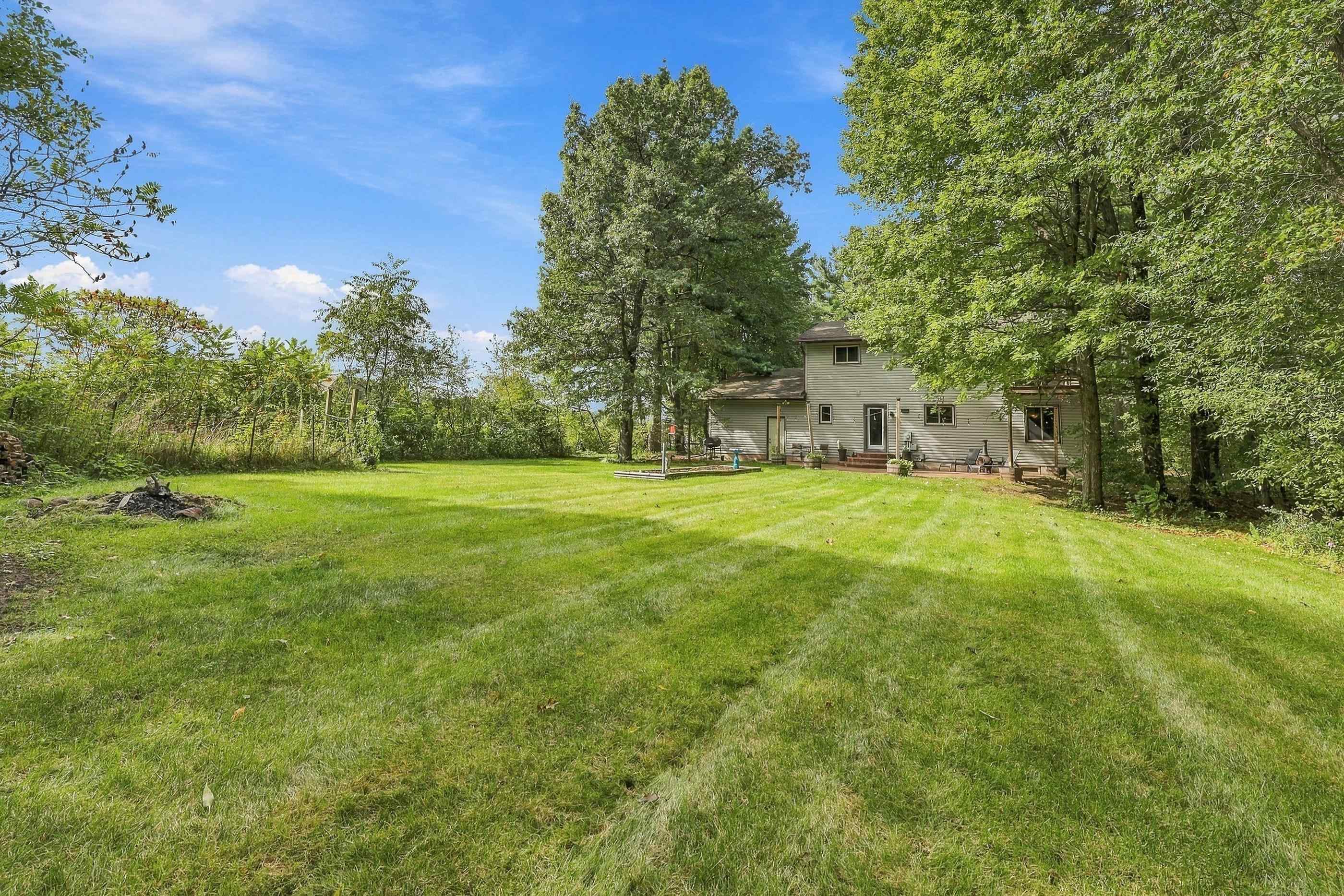 1603 MEADOW VIEW LANE, Stevens Point, Wisconsin 54482, 4 Bedrooms Bedrooms, ,2 BathroomsBathrooms,Residential,For Sale,1603 MEADOW VIEW LANE,22604689