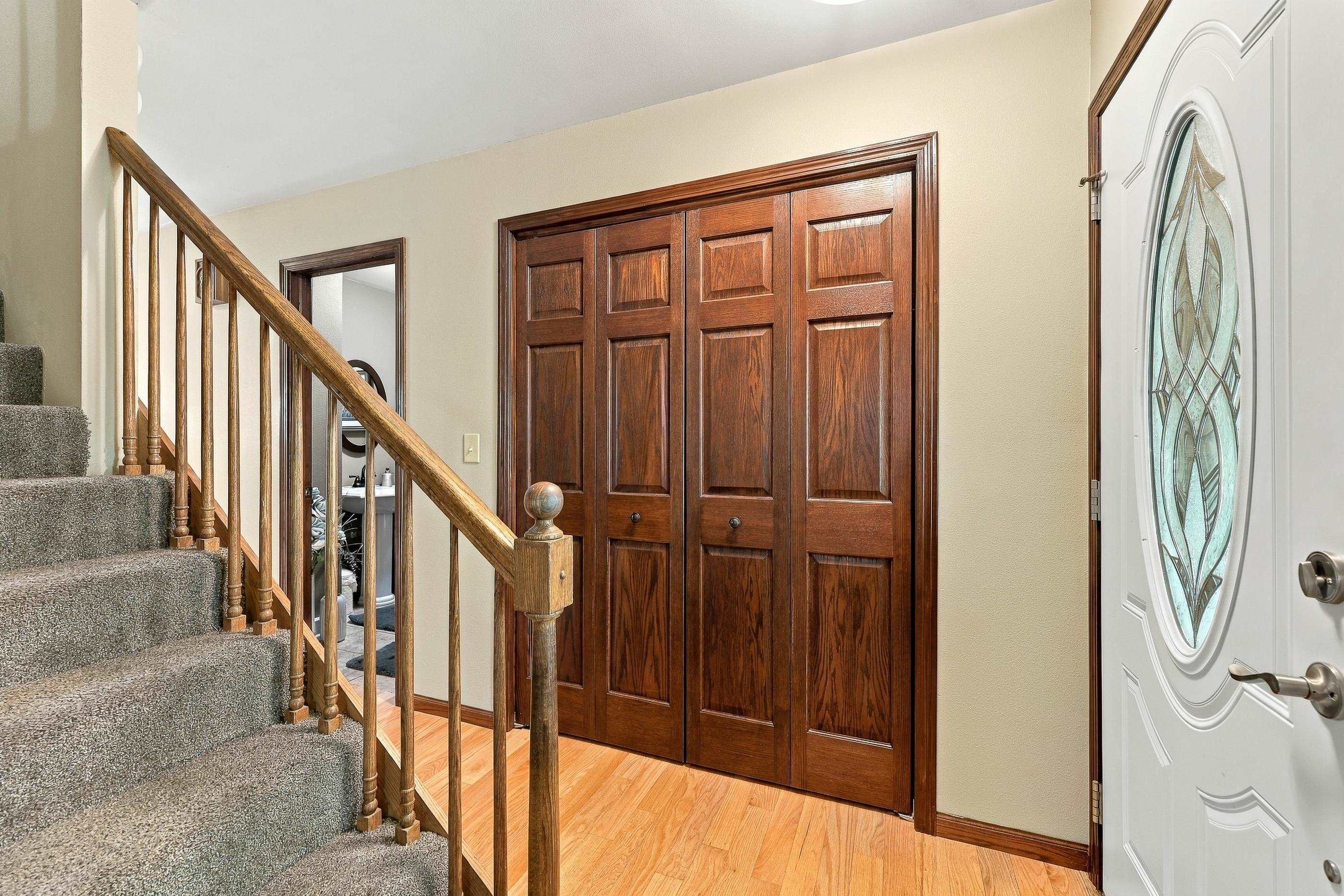 1603 MEADOW VIEW LANE, Stevens Point, Wisconsin 54482, 4 Bedrooms Bedrooms, ,2 BathroomsBathrooms,Residential,For Sale,1603 MEADOW VIEW LANE,22604689