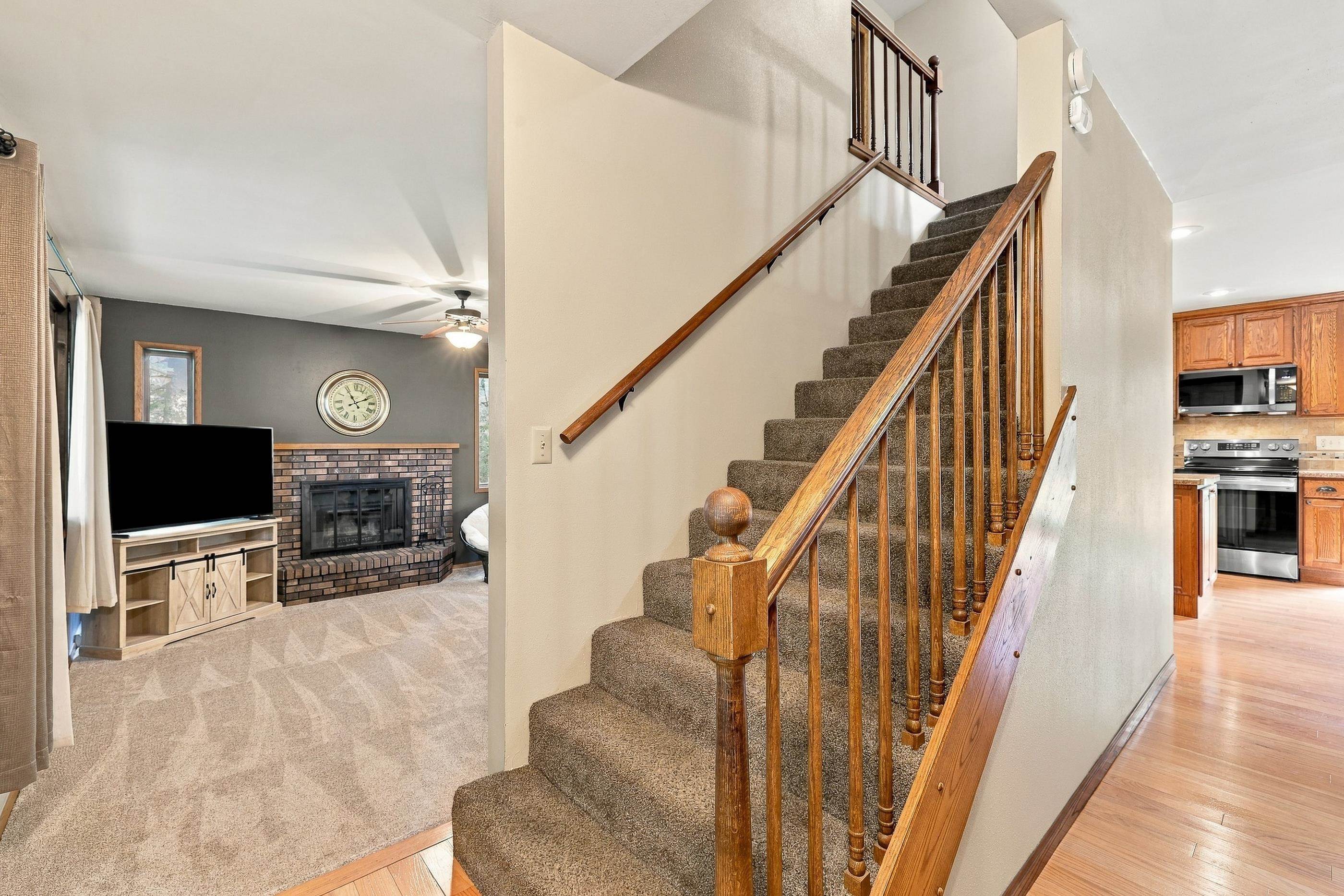 1603 MEADOW VIEW LANE, Stevens Point, Wisconsin 54482, 4 Bedrooms Bedrooms, ,2 BathroomsBathrooms,Residential,For Sale,1603 MEADOW VIEW LANE,22604689