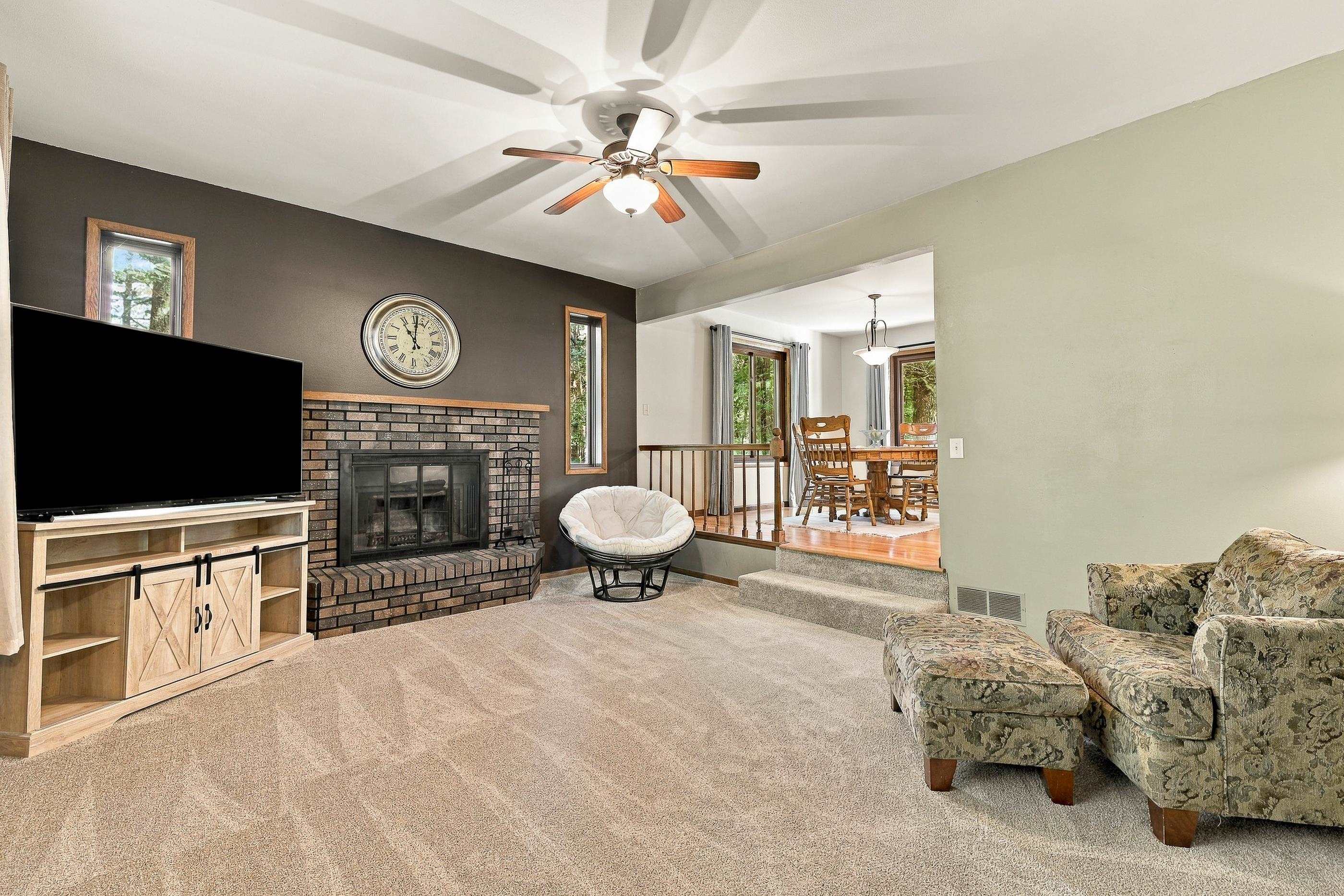 1603 MEADOW VIEW LANE, Stevens Point, Wisconsin 54482, 4 Bedrooms Bedrooms, ,2 BathroomsBathrooms,Residential,For Sale,1603 MEADOW VIEW LANE,22604689