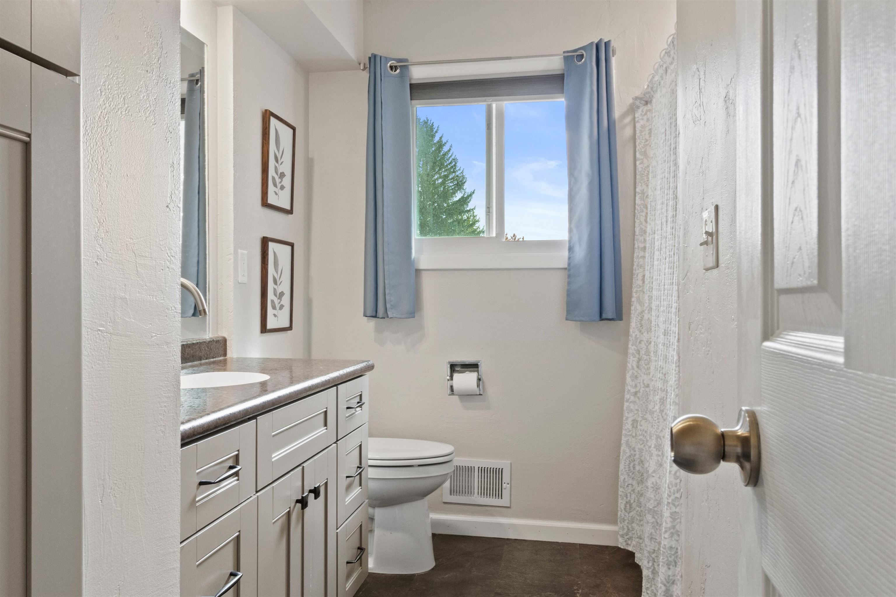 2501 MAGNOLIA DRIVE, Plover, Wisconsin 54467, 3 Bedrooms Bedrooms, ,2 BathroomsBathrooms,Residential,For Sale,2501 MAGNOLIA DRIVE,22604691