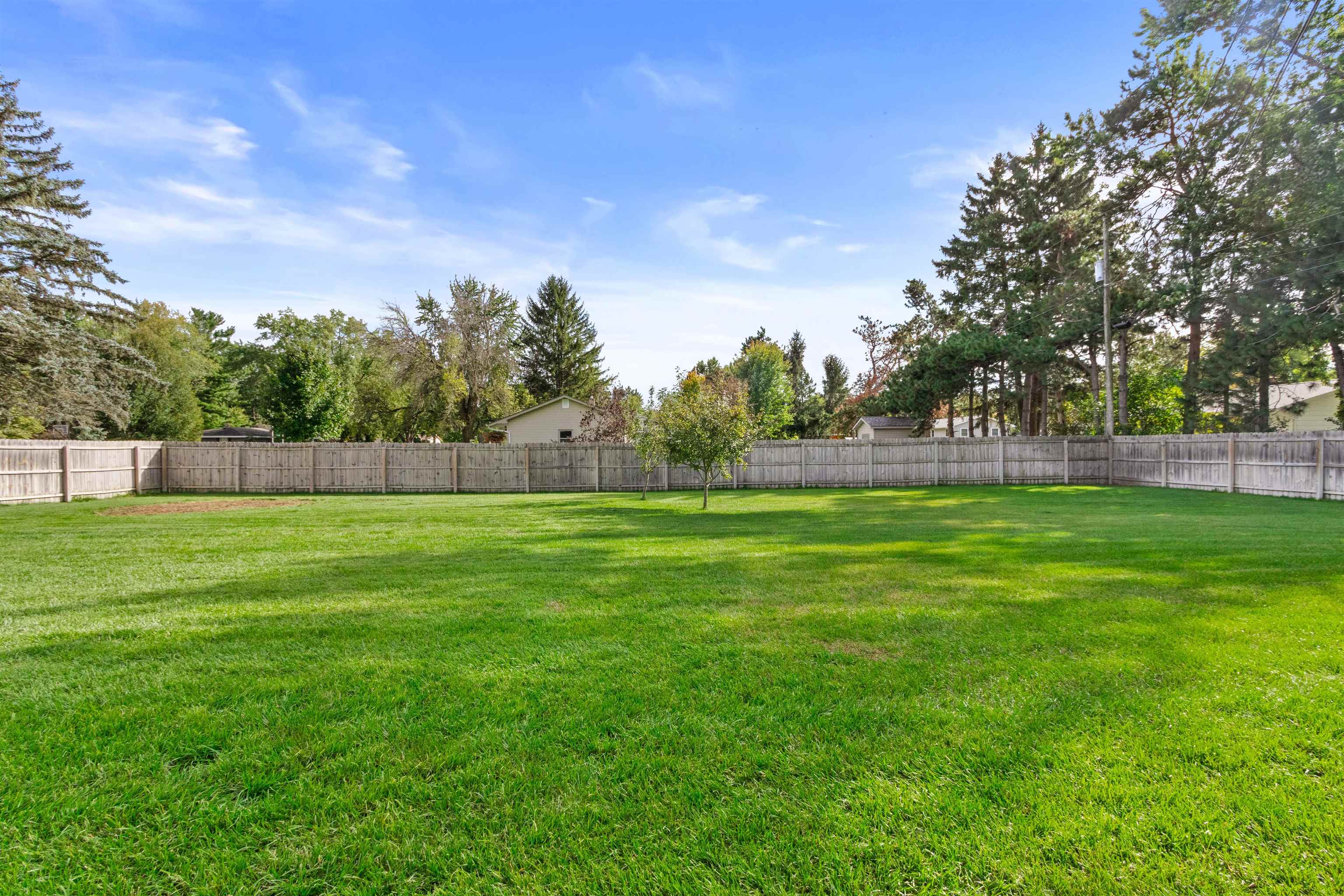 2501 MAGNOLIA DRIVE, Plover, Wisconsin 54467, 3 Bedrooms Bedrooms, ,2 BathroomsBathrooms,Residential,For Sale,2501 MAGNOLIA DRIVE,22604691
