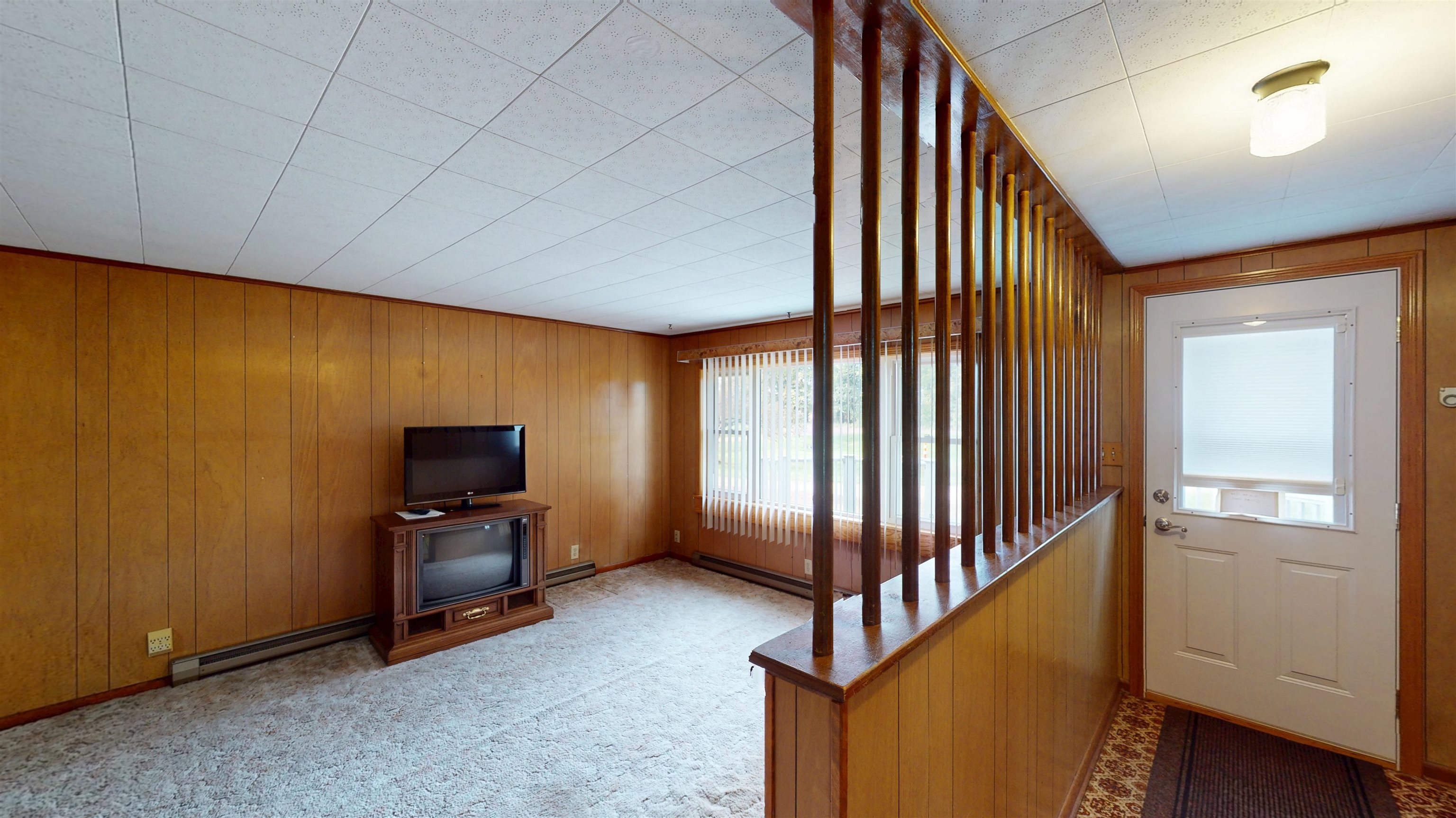 216489 STATE HIGHWAY 13, Unity, Wisconsin 54488, 3 Bedrooms Bedrooms, ,1 BathroomBathrooms,Residential,For Sale,216489 STATE HIGHWAY 13,22604700