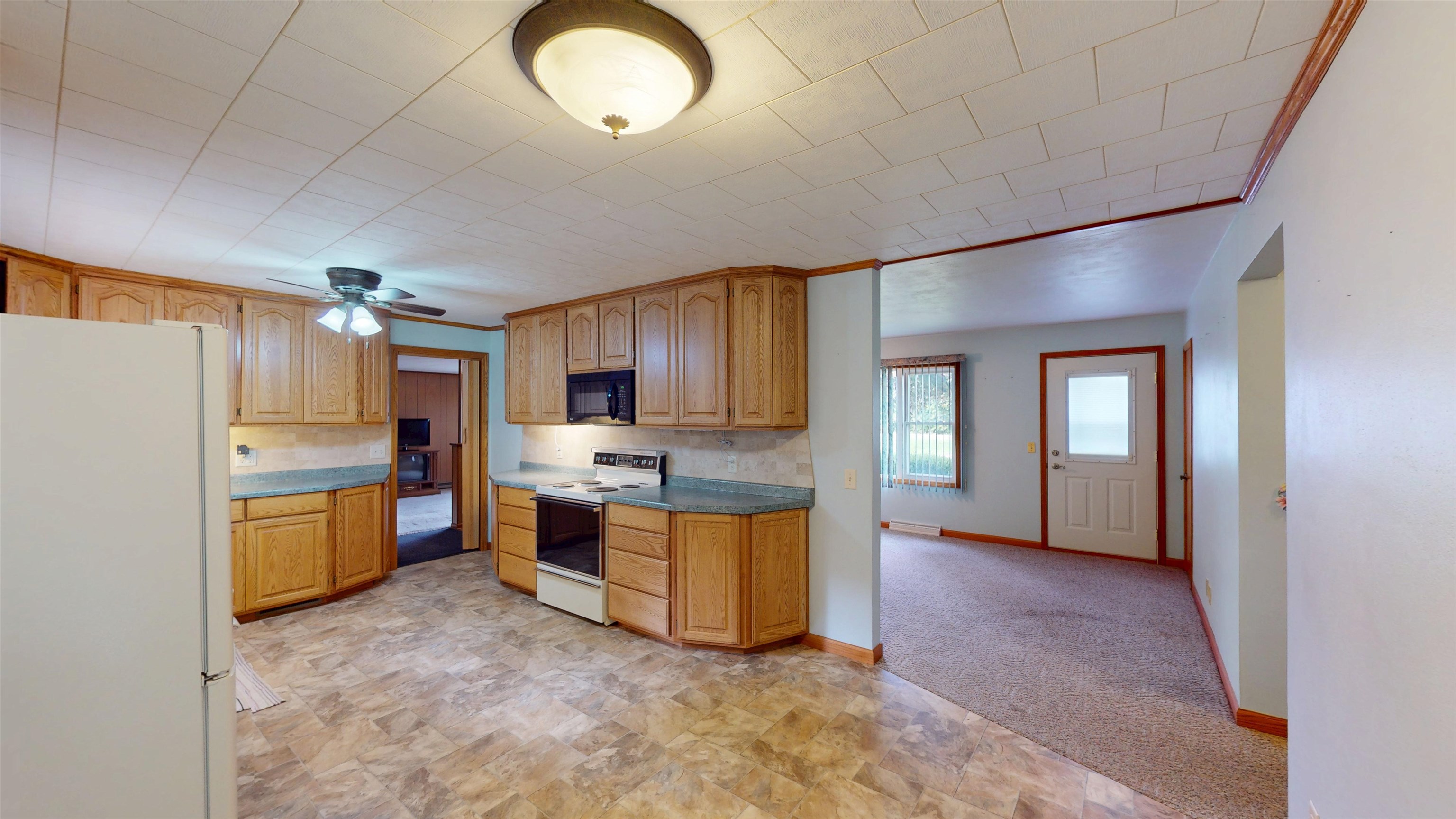 216489 STATE HIGHWAY 13, Unity, Wisconsin 54488, 3 Bedrooms Bedrooms, ,1 BathroomBathrooms,Residential,For Sale,216489 STATE HIGHWAY 13,22604700