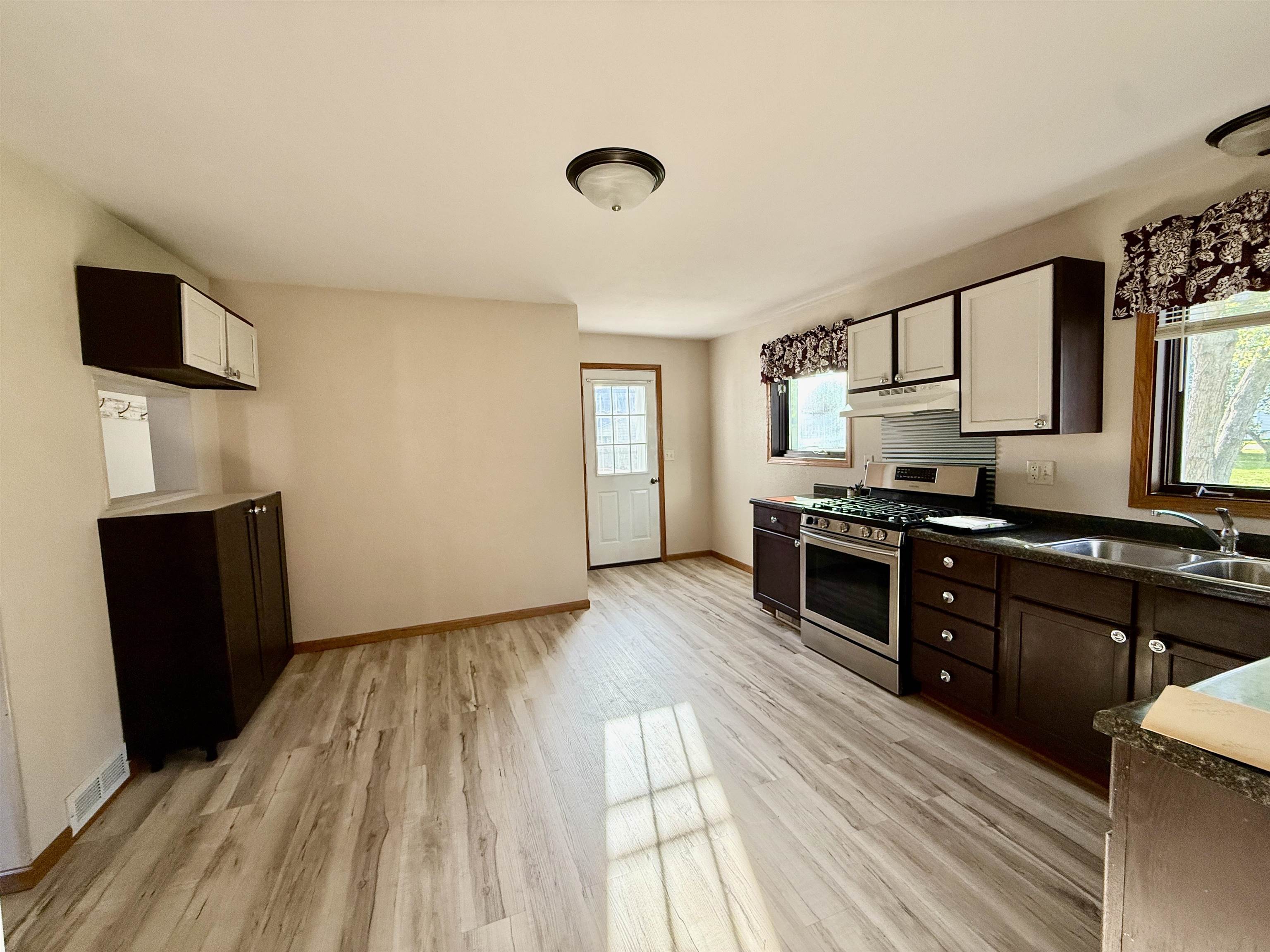 403 FOREST STREET, Birnamwood, Wisconsin 54414, 3 Bedrooms Bedrooms, ,1 BathroomBathrooms,Residential,For Sale,403 FOREST STREET,22604709