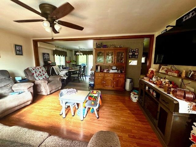 205081 DRAKE AVENUE, Marshfield, Wisconsin 54449, 3 Bedrooms Bedrooms, ,1 BathroomBathrooms,Residential,For Sale,205081 DRAKE AVENUE,22604711