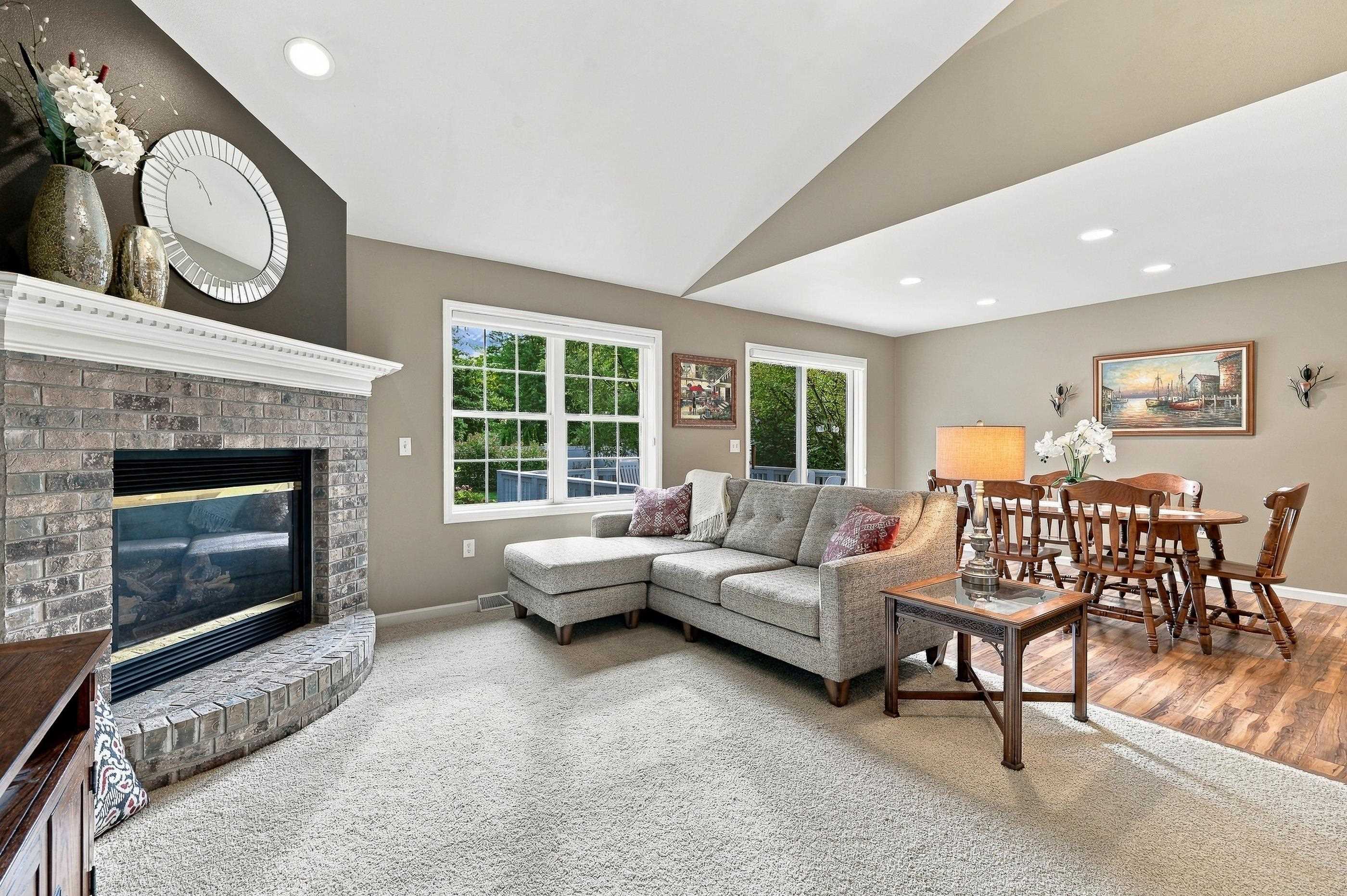 1142 HEARTHSTONE PLACE, Plover, Wisconsin 54467, 2 Bedrooms Bedrooms, ,2 BathroomsBathrooms,Residential,For Sale,1142 HEARTHSTONE PLACE,22604713