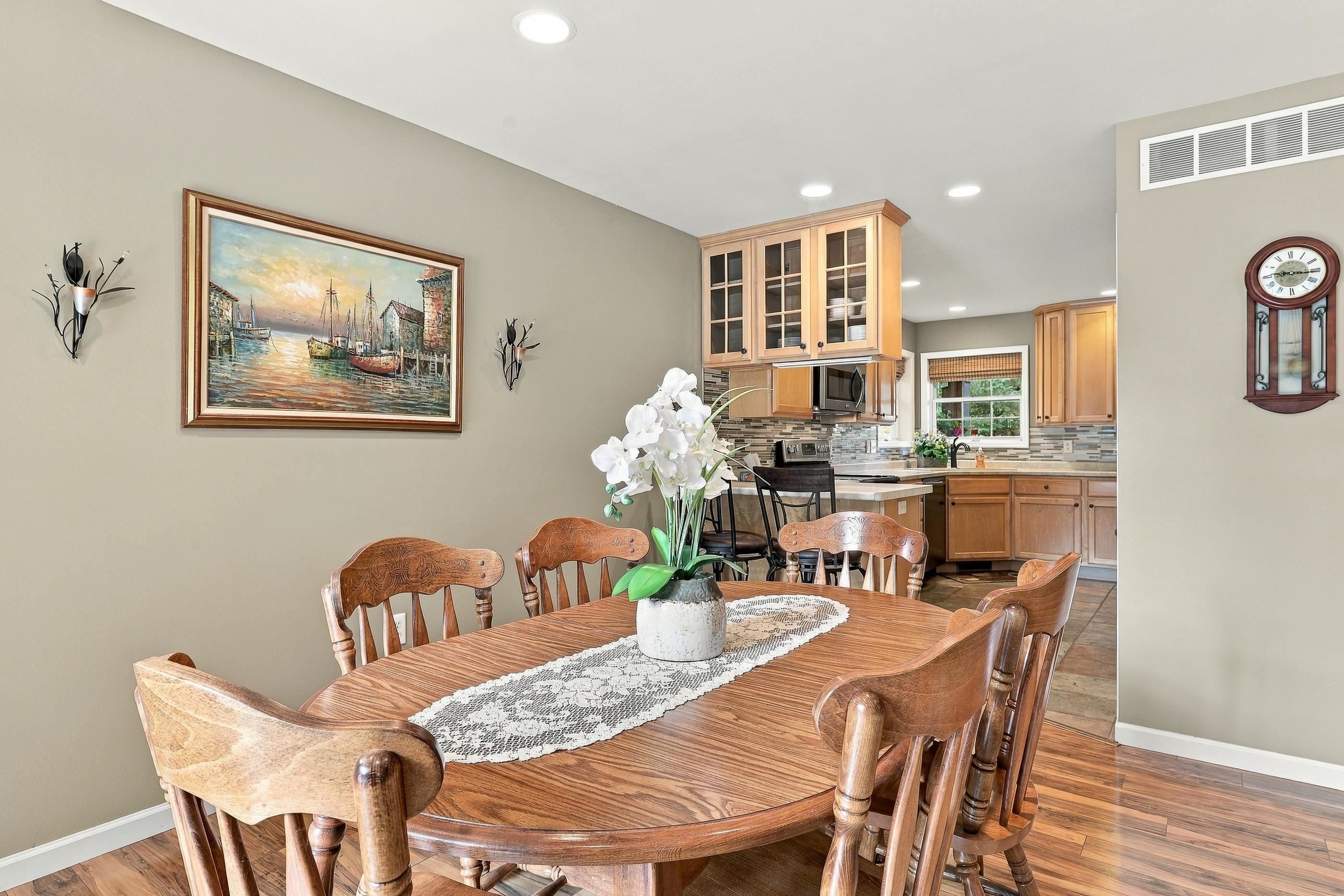 1142 HEARTHSTONE PLACE, Plover, Wisconsin 54467, 2 Bedrooms Bedrooms, ,2 BathroomsBathrooms,Residential,For Sale,1142 HEARTHSTONE PLACE,22604713