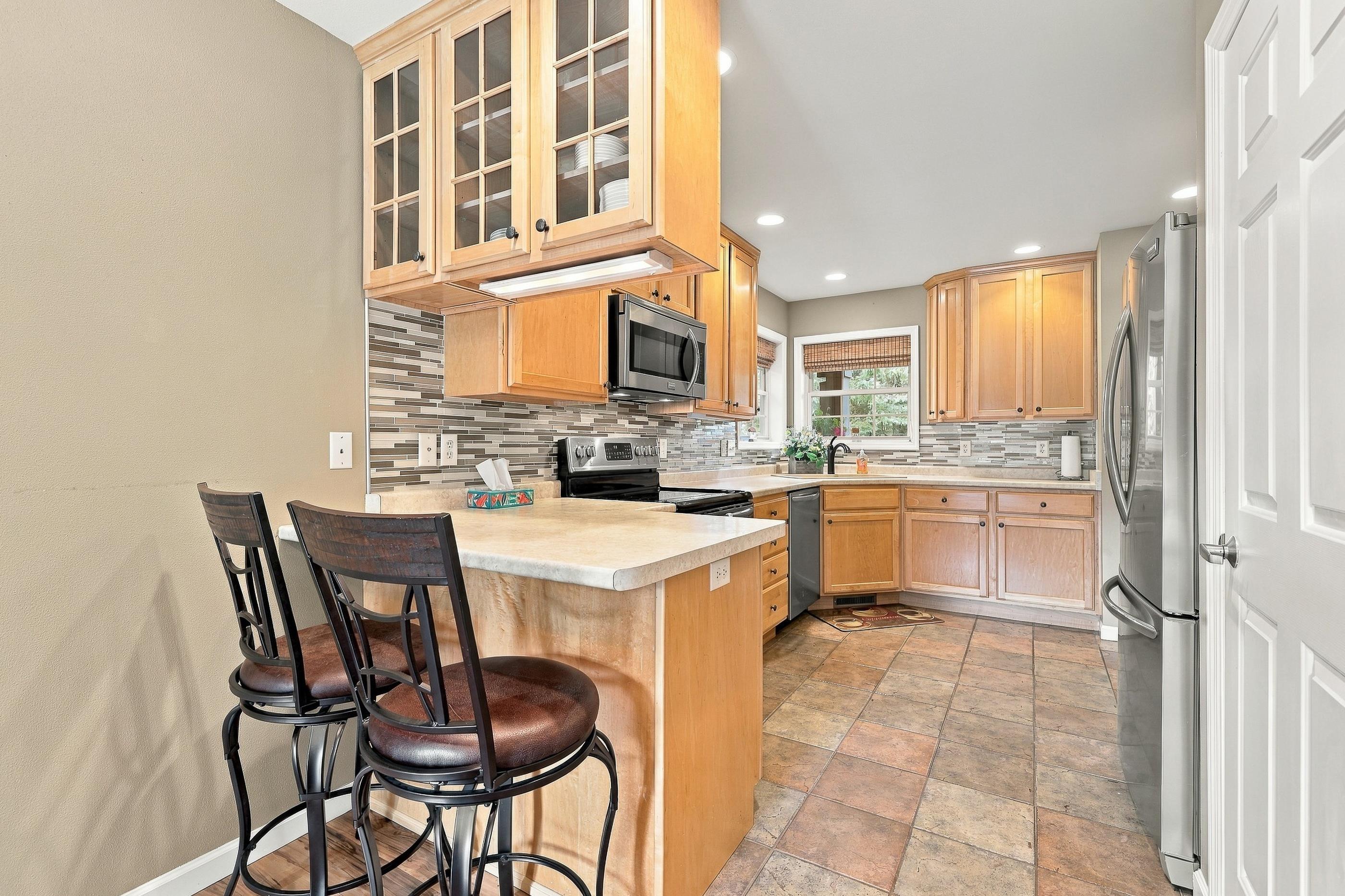 1142 HEARTHSTONE PLACE, Plover, Wisconsin 54467, 2 Bedrooms Bedrooms, ,2 BathroomsBathrooms,Residential,For Sale,1142 HEARTHSTONE PLACE,22604713