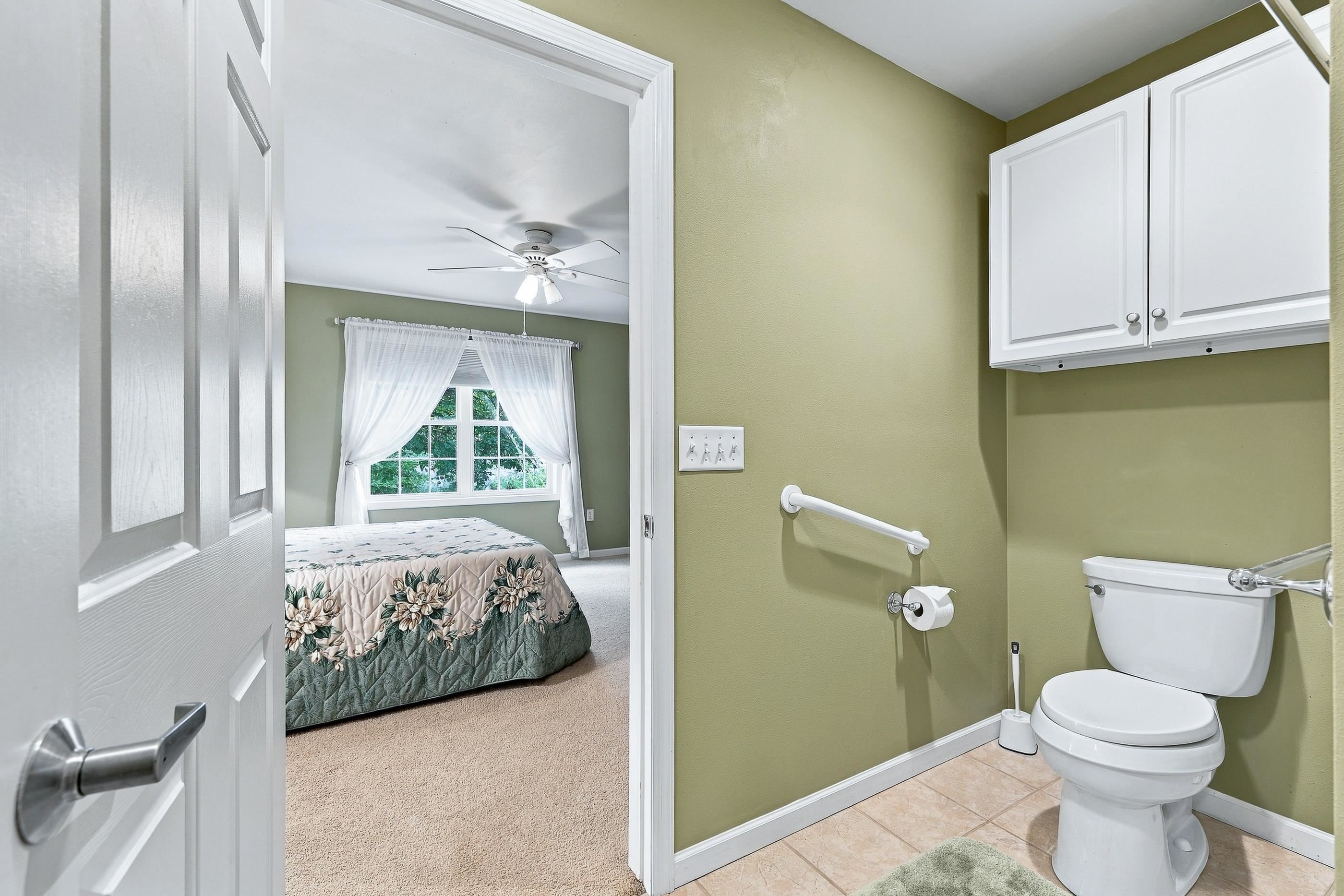 1142 HEARTHSTONE PLACE, Plover, Wisconsin 54467, 2 Bedrooms Bedrooms, ,2 BathroomsBathrooms,Residential,For Sale,1142 HEARTHSTONE PLACE,22604713