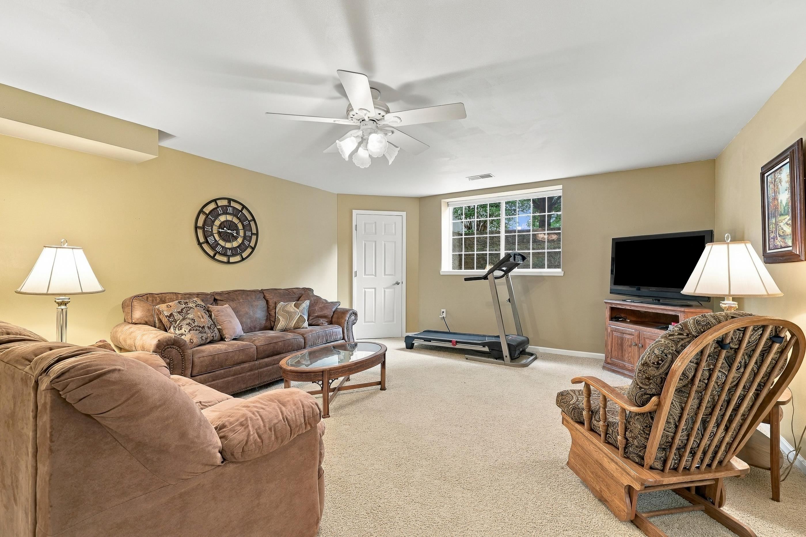 1142 HEARTHSTONE PLACE, Plover, Wisconsin 54467, 2 Bedrooms Bedrooms, ,2 BathroomsBathrooms,Residential,For Sale,1142 HEARTHSTONE PLACE,22604713