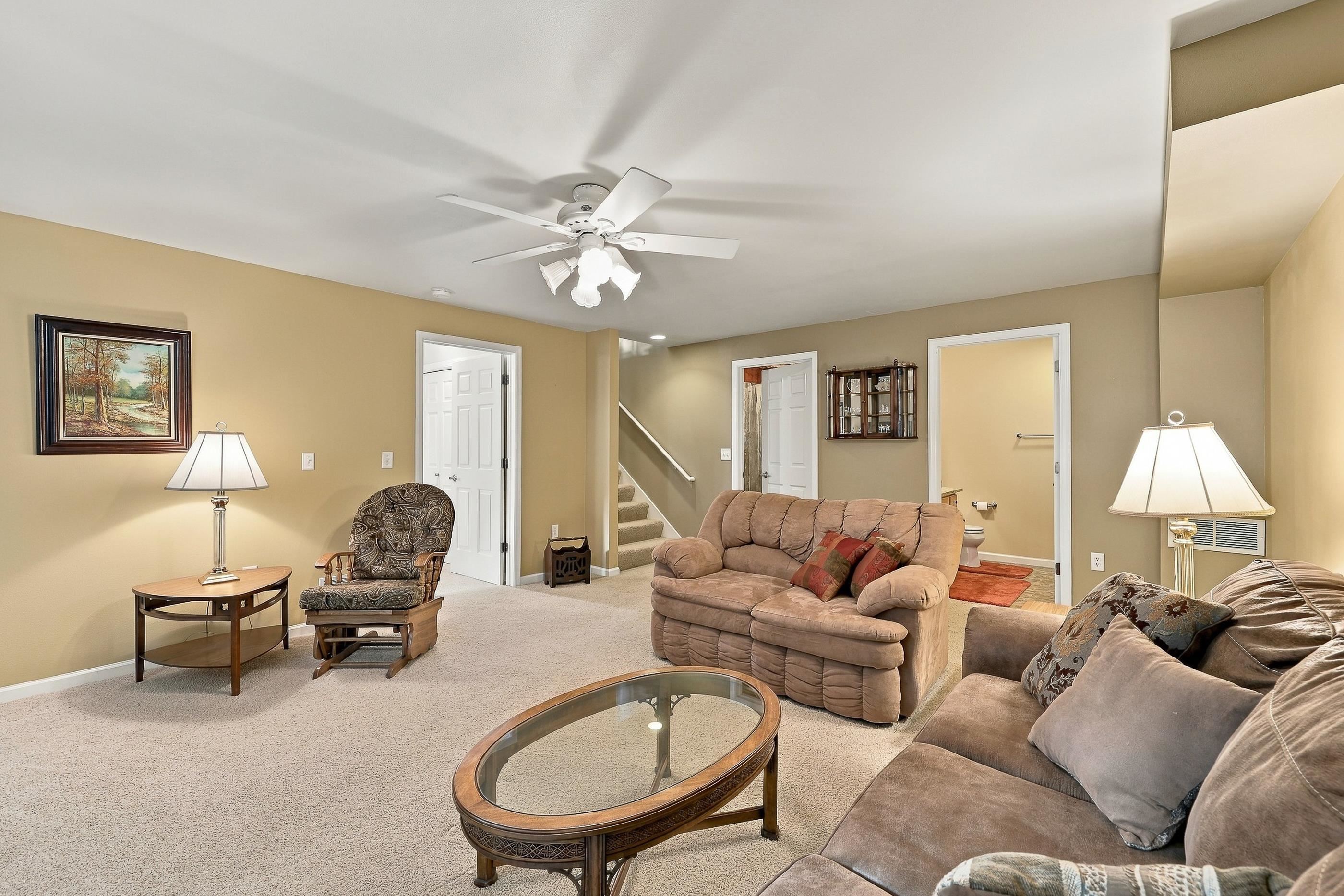 1142 HEARTHSTONE PLACE, Plover, Wisconsin 54467, 2 Bedrooms Bedrooms, ,2 BathroomsBathrooms,Residential,For Sale,1142 HEARTHSTONE PLACE,22604713