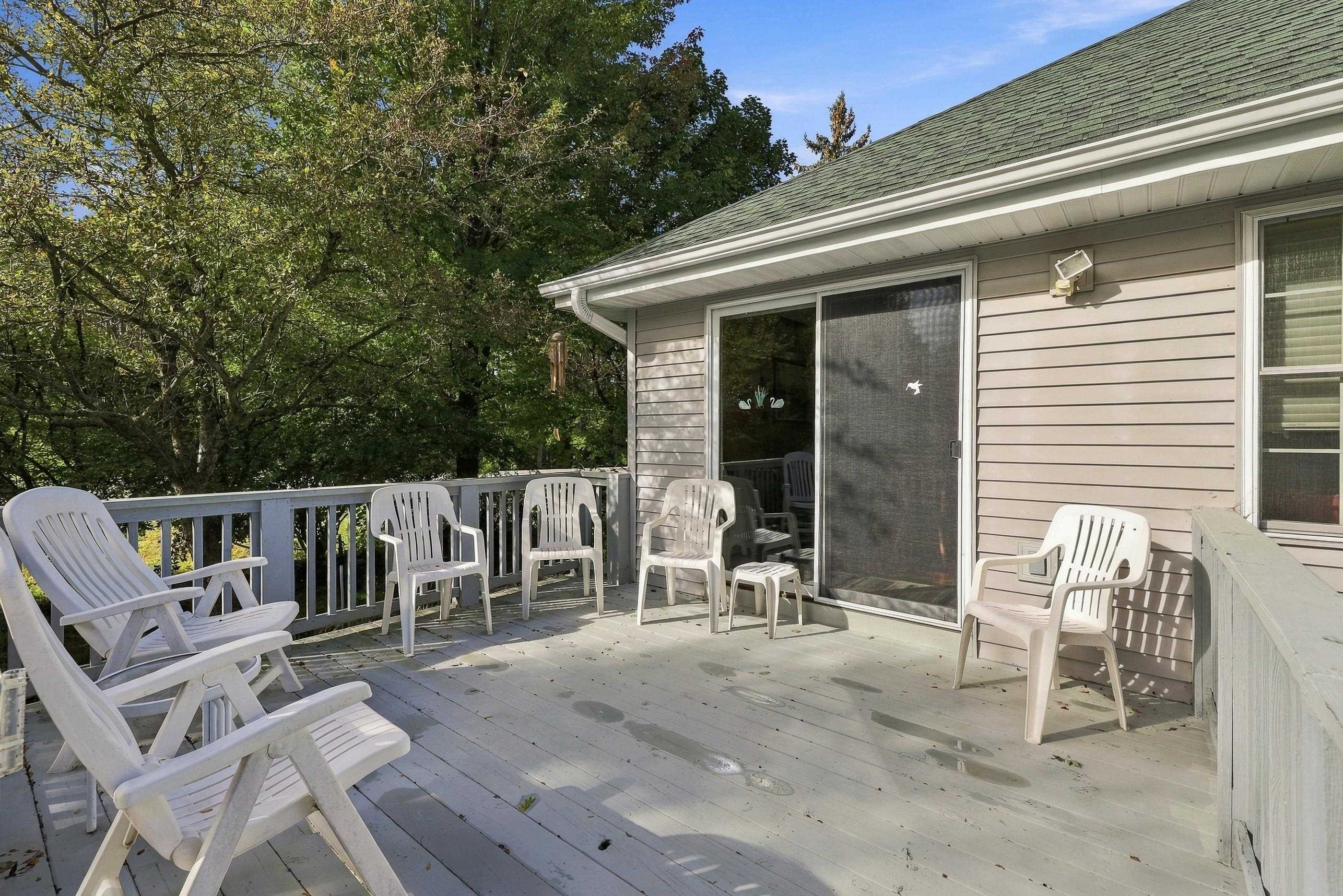 1142 HEARTHSTONE PLACE, Plover, Wisconsin 54467, 2 Bedrooms Bedrooms, ,2 BathroomsBathrooms,Residential,For Sale,1142 HEARTHSTONE PLACE,22604713
