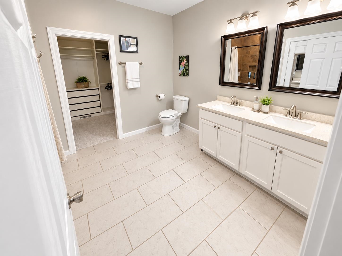 910 TORREY PINES WAY, Plover, Wisconsin 54467, 5 Bedrooms Bedrooms, ,3 BathroomsBathrooms,Residential,For Sale,910 TORREY PINES WAY,22604714
