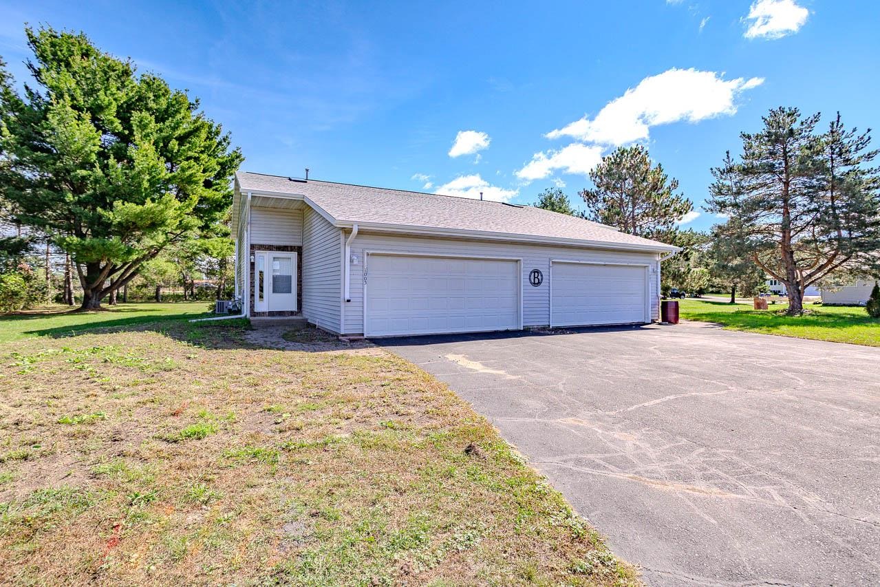 152573-152575 IRIS LANE, Wausau, Wisconsin 54401, 2 Bedrooms Bedrooms, ,1.5 BathroomsBathrooms,Multi-family,For Sale,152573-152575 IRIS LANE,22604718