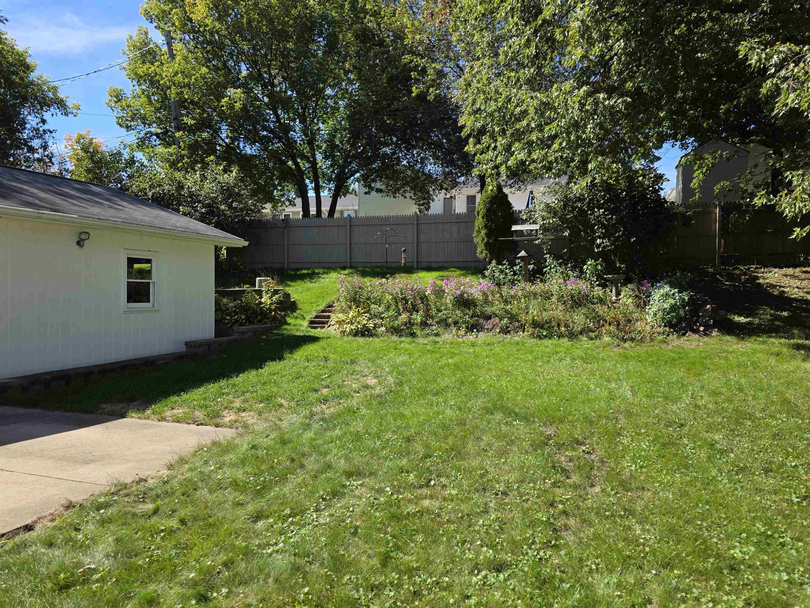 1426 N 1ST AVENUE, Wausau, Wisconsin 54401, 2 Bedrooms Bedrooms, ,1 BathroomBathrooms,Residential,For Sale,1426 N 1ST AVENUE,22604720
