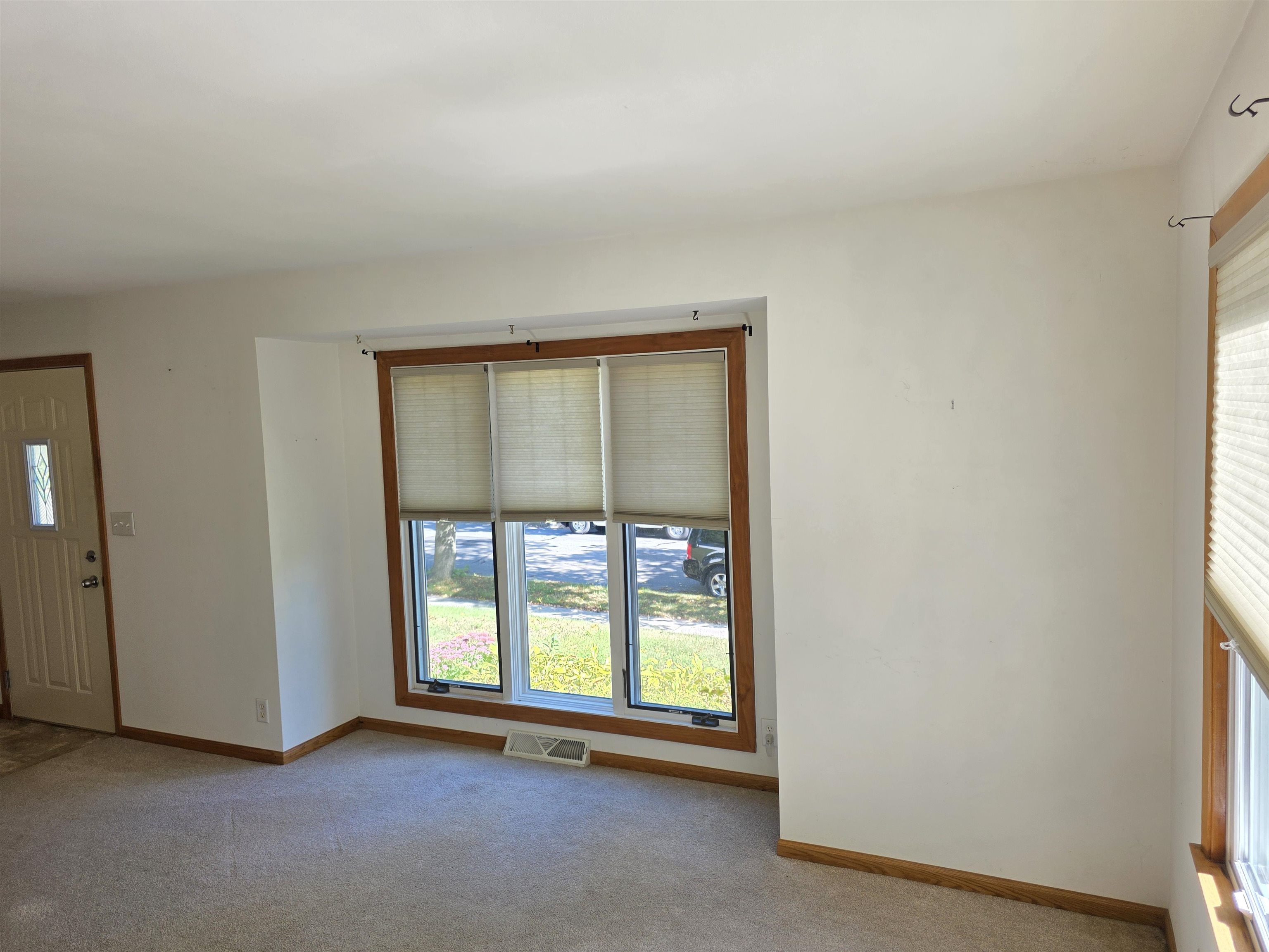 1426 N 1ST AVENUE, Wausau, Wisconsin 54401, 2 Bedrooms Bedrooms, ,1 BathroomBathrooms,Residential,For Sale,1426 N 1ST AVENUE,22604720