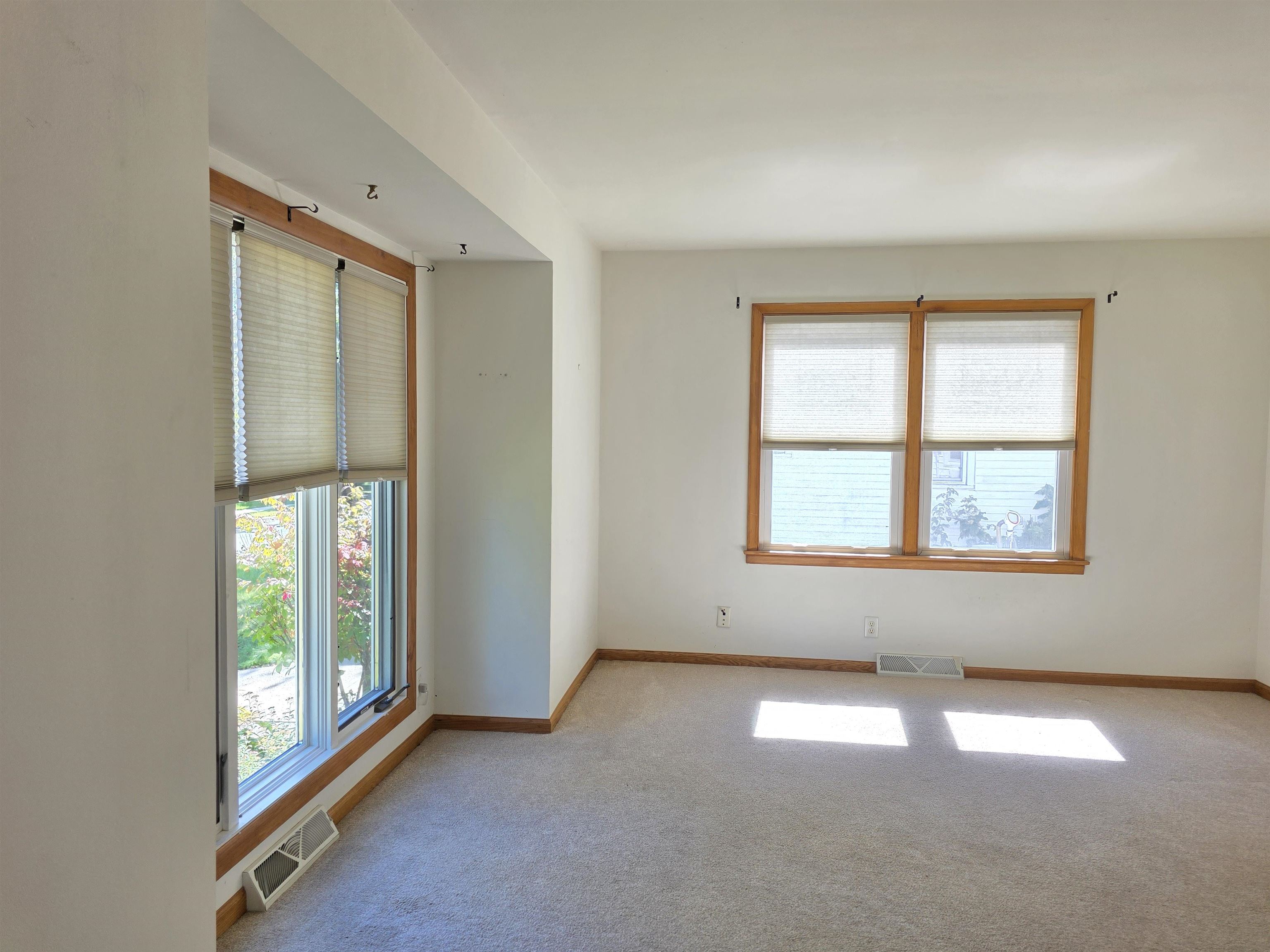 1426 N 1ST AVENUE, Wausau, Wisconsin 54401, 2 Bedrooms Bedrooms, ,1 BathroomBathrooms,Residential,For Sale,1426 N 1ST AVENUE,22604720