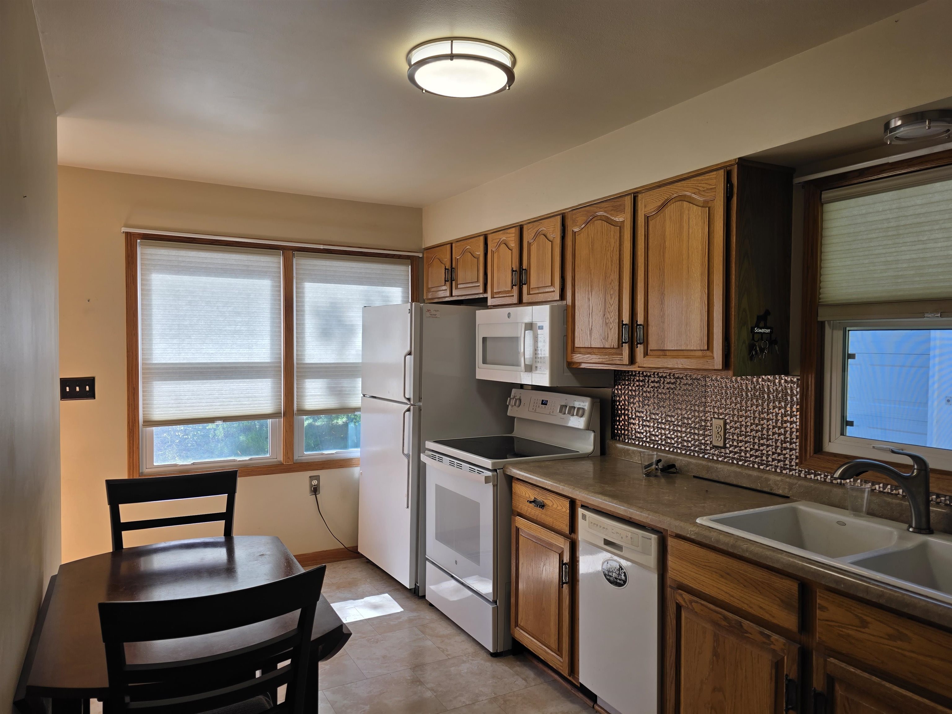 1426 N 1ST AVENUE, Wausau, Wisconsin 54401, 2 Bedrooms Bedrooms, ,1 BathroomBathrooms,Residential,For Sale,1426 N 1ST AVENUE,22604720