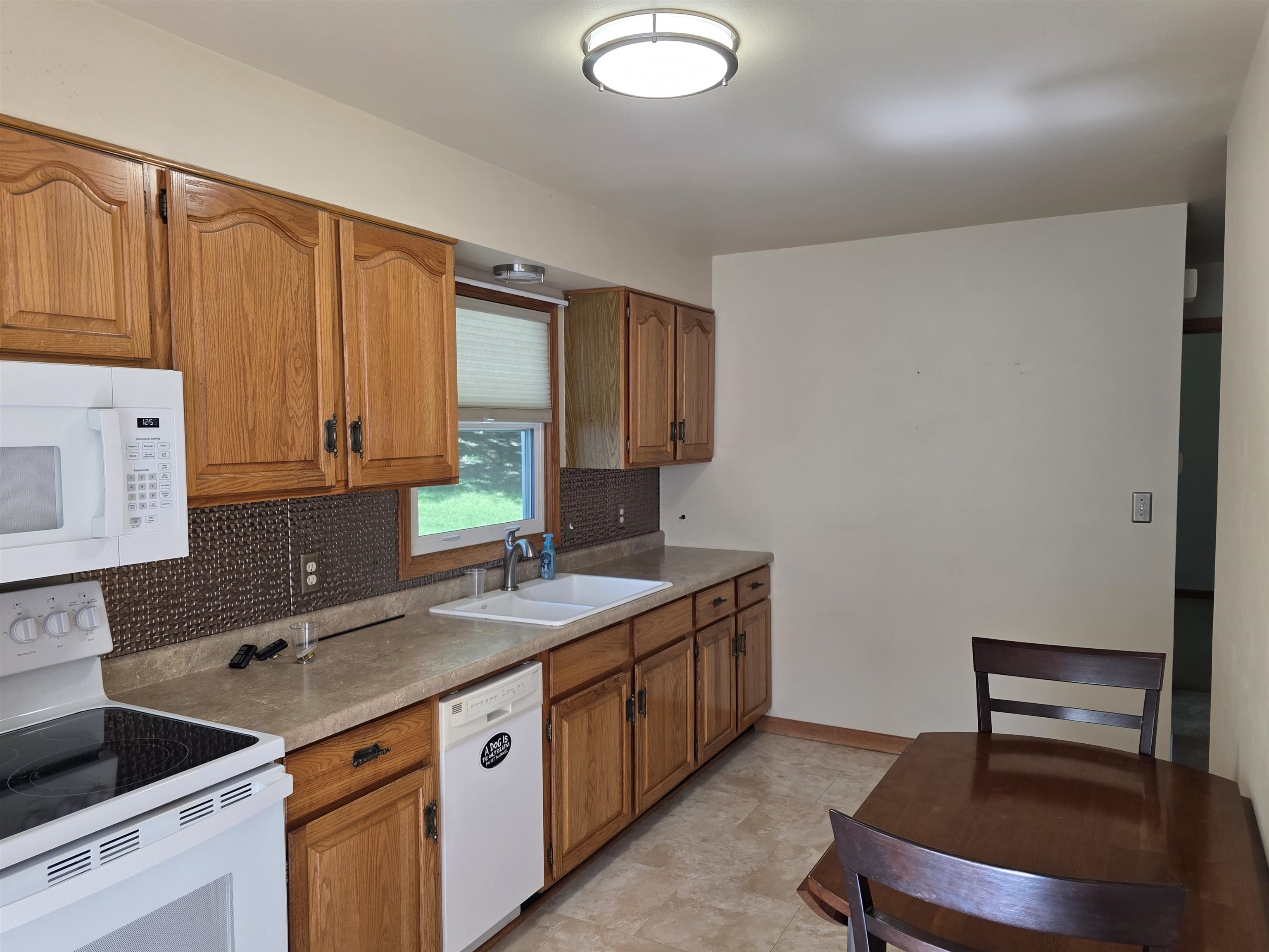 1426 N 1ST AVENUE, Wausau, Wisconsin 54401, 2 Bedrooms Bedrooms, ,1 BathroomBathrooms,Residential,For Sale,1426 N 1ST AVENUE,22604720