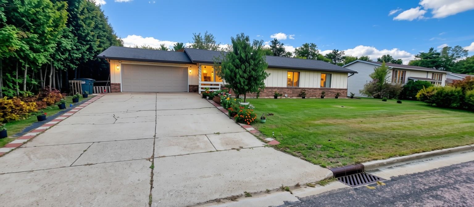 1530 LILY LANE, Wisconsin Rapids, Wisconsin 54494, 7 Bedrooms Bedrooms, ,3 BathroomsBathrooms,Residential,For Sale,1530 LILY LANE,22604721