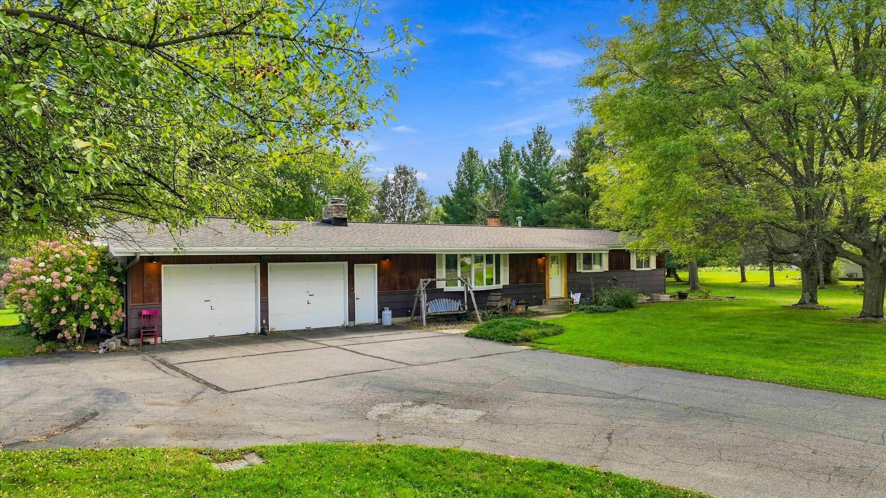 201383 GALVIN AVENUE, Marshfield, Wisconsin 54449, 3 Bedrooms Bedrooms, ,1 BathroomBathrooms,Residential,For Sale,201383 GALVIN AVENUE,22604724