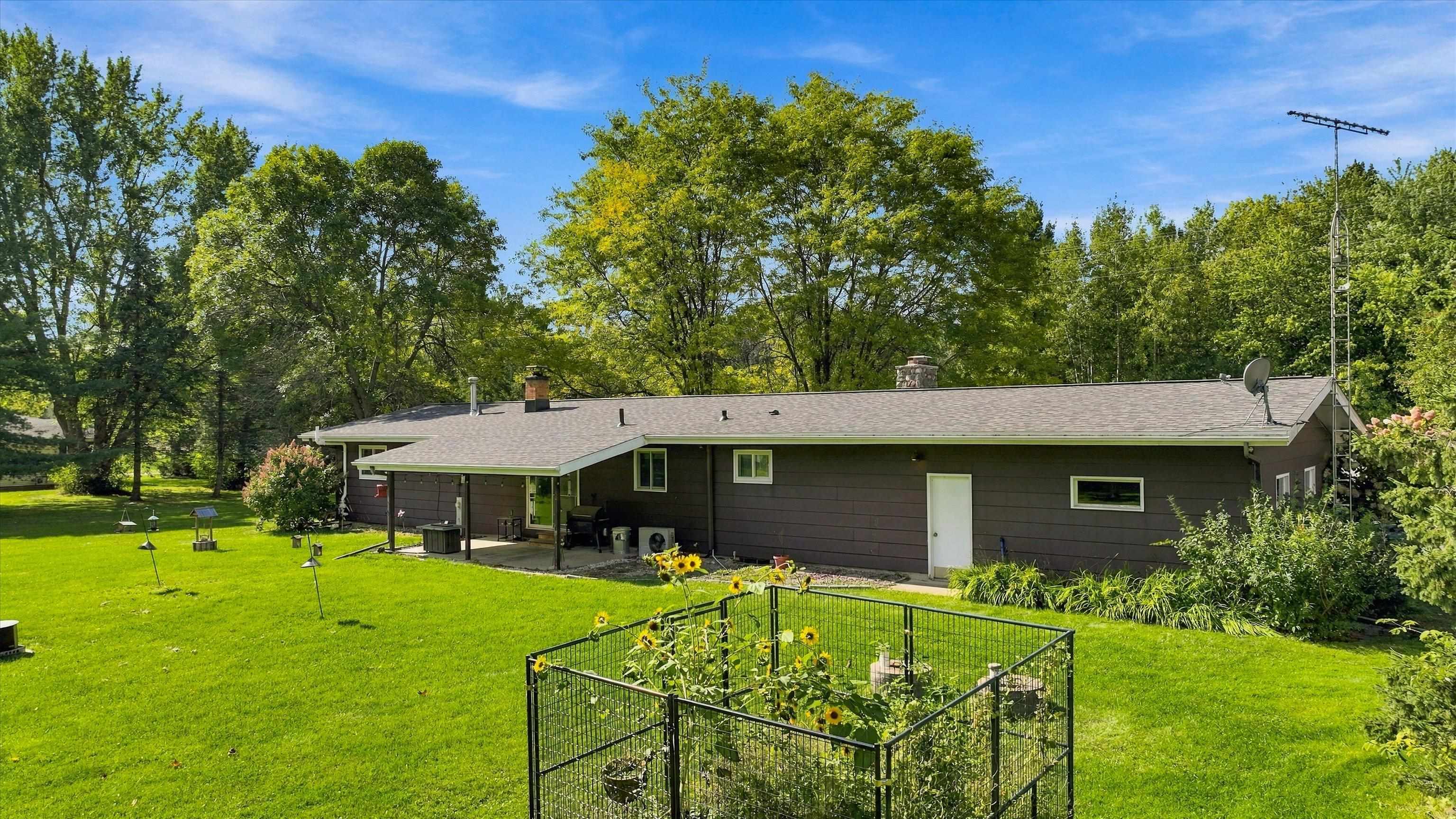 201383 GALVIN AVENUE, Marshfield, Wisconsin 54449, 3 Bedrooms Bedrooms, ,1 BathroomBathrooms,Residential,For Sale,201383 GALVIN AVENUE,22604724
