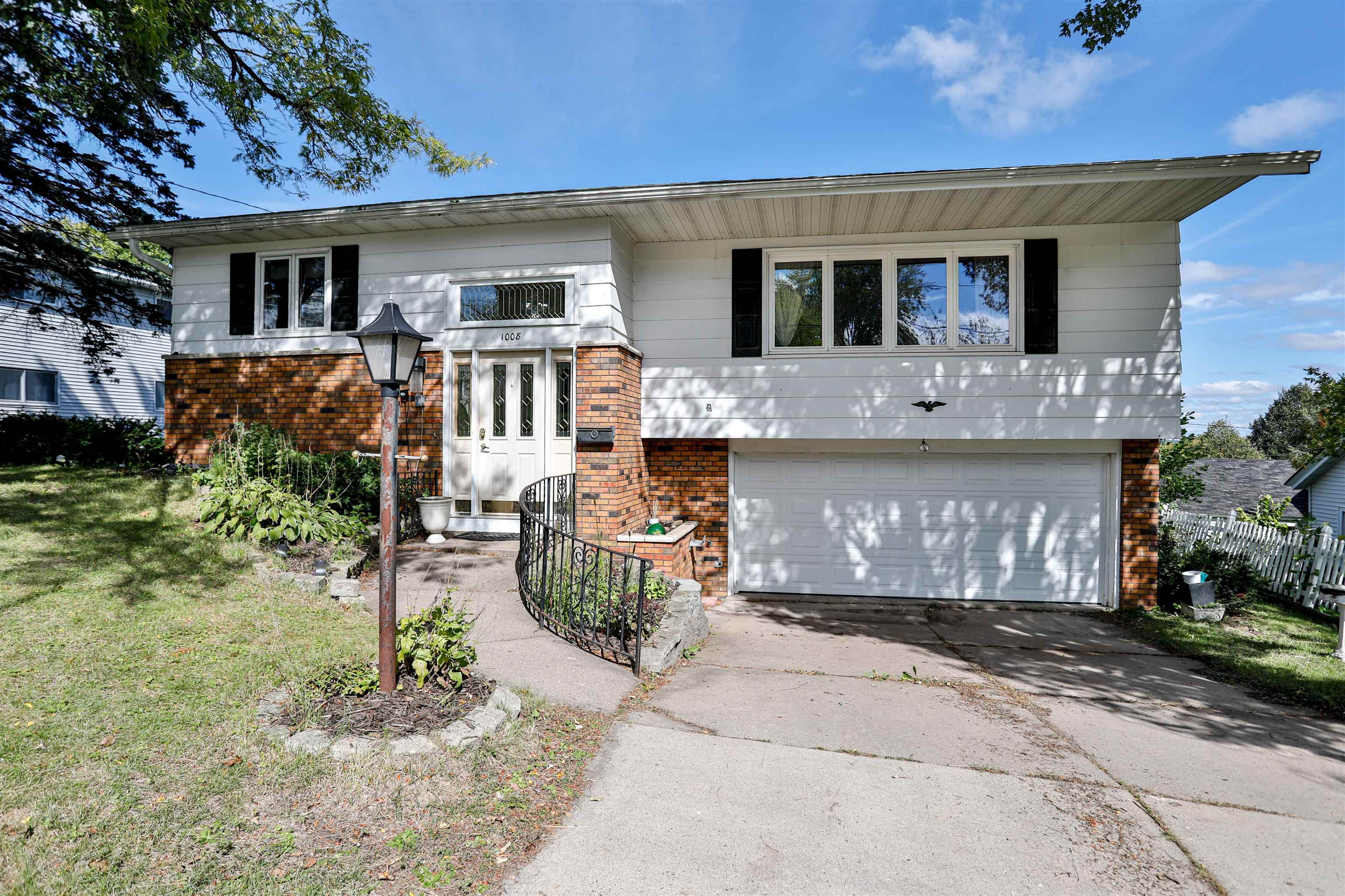 1008 ELM STREET, Wausau, Wisconsin 54401, 3 Bedrooms Bedrooms, ,1 BathroomBathrooms,Residential,For Sale,1008 ELM STREET,22604726