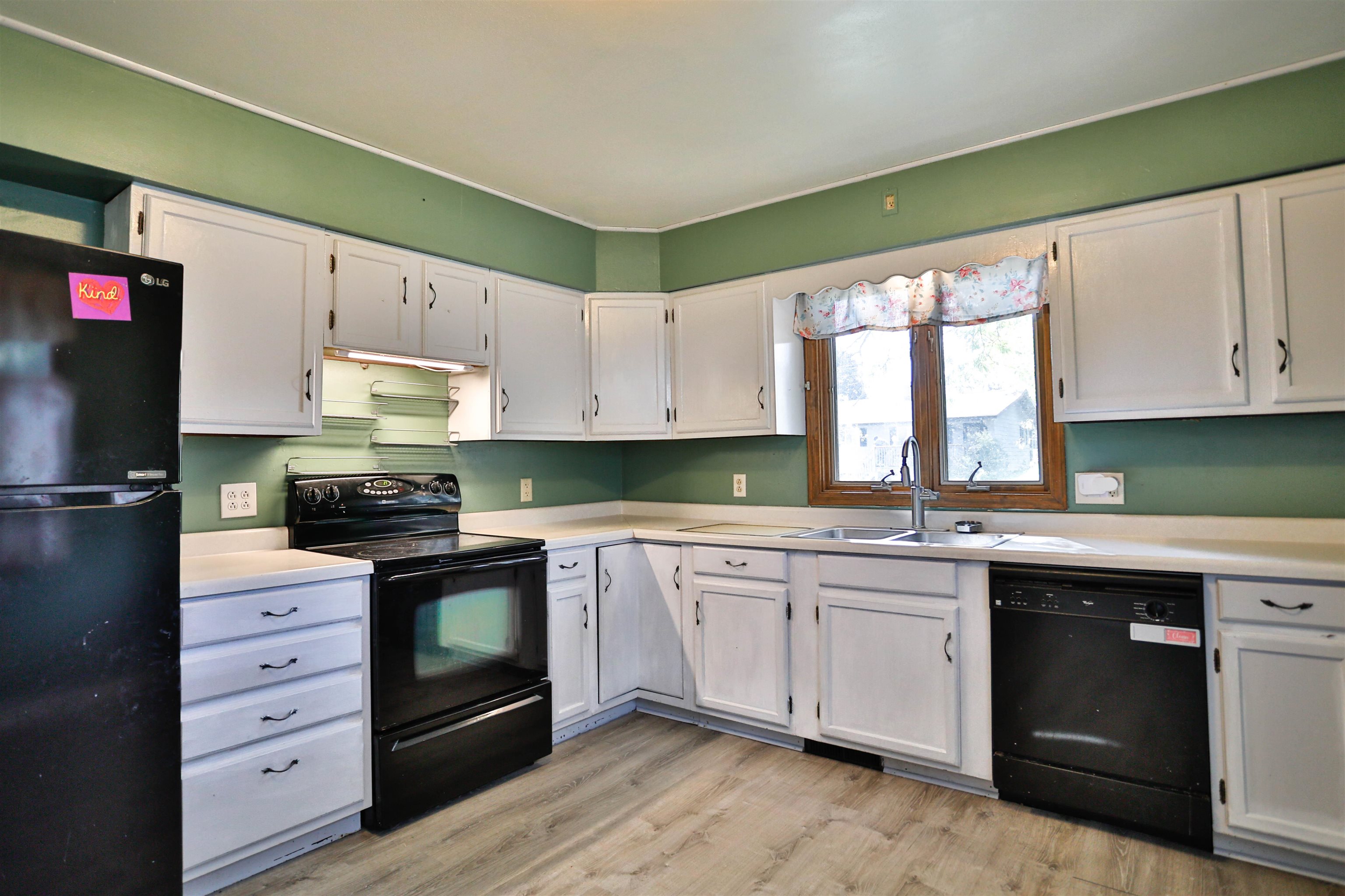 1008 ELM STREET, Wausau, Wisconsin 54401, 3 Bedrooms Bedrooms, ,1 BathroomBathrooms,Residential,For Sale,1008 ELM STREET,22604726