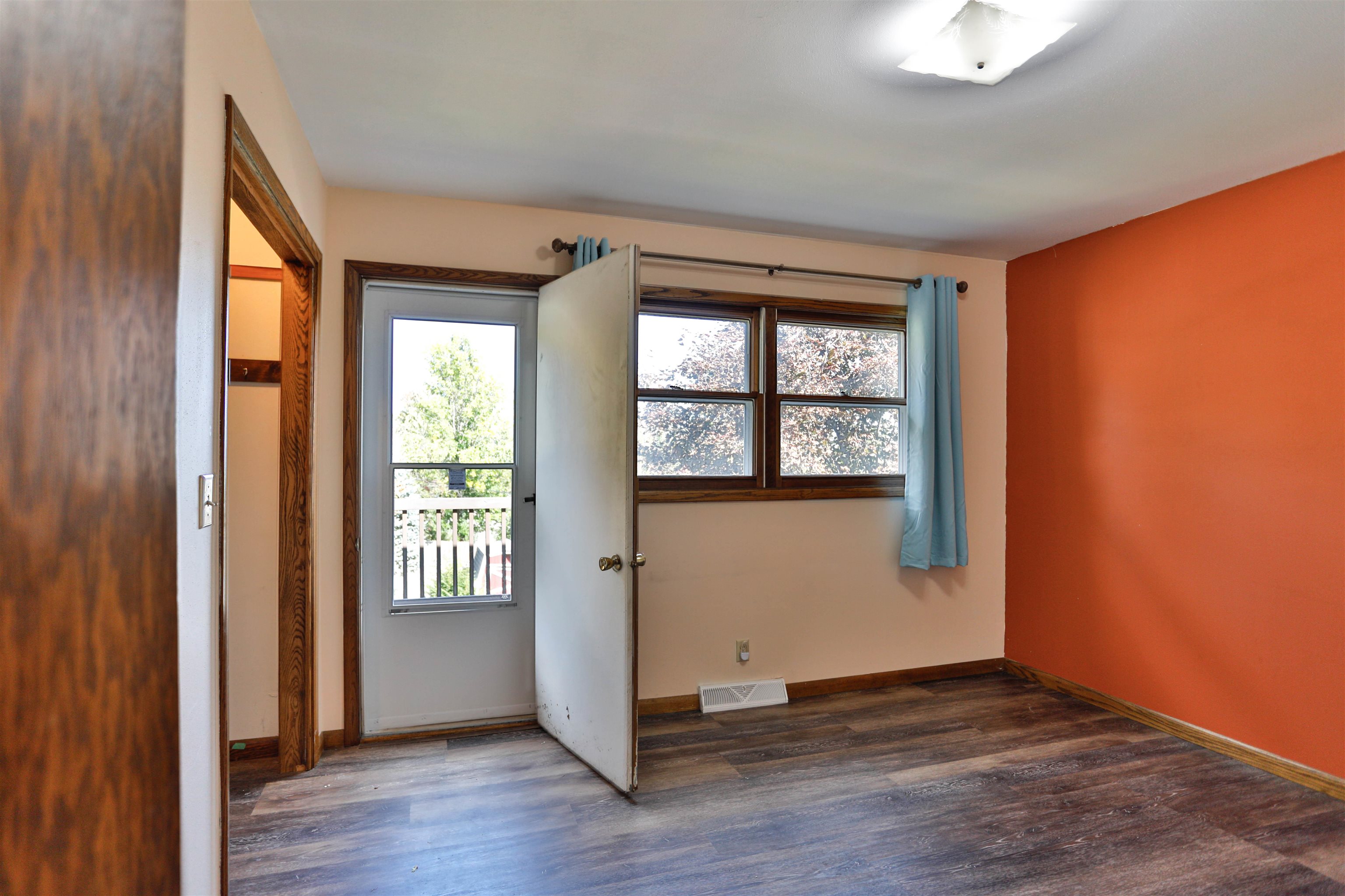 1008 ELM STREET, Wausau, Wisconsin 54401, 3 Bedrooms Bedrooms, ,1 BathroomBathrooms,Residential,For Sale,1008 ELM STREET,22604726