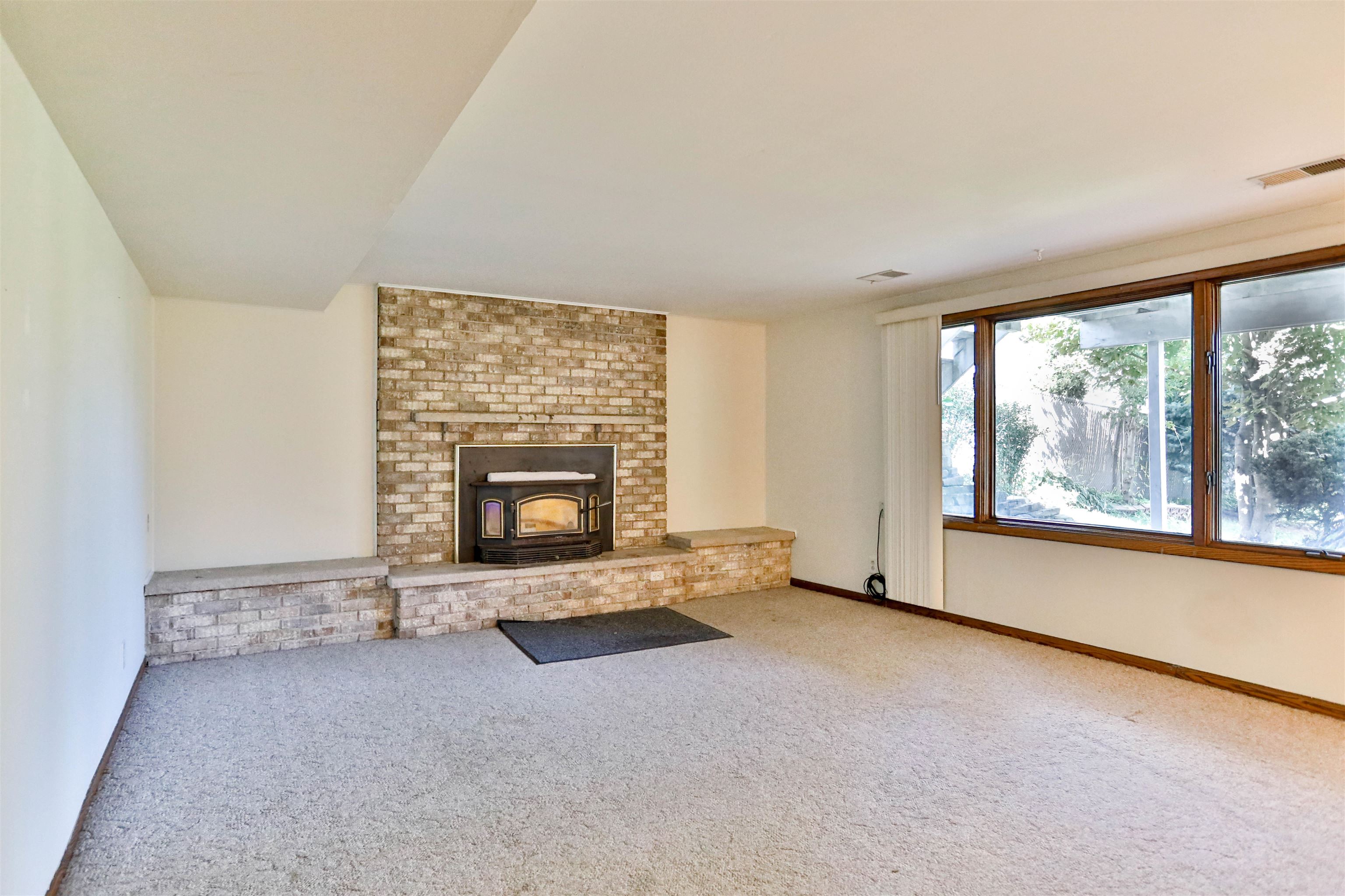 1008 ELM STREET, Wausau, Wisconsin 54401, 3 Bedrooms Bedrooms, ,1 BathroomBathrooms,Residential,For Sale,1008 ELM STREET,22604726