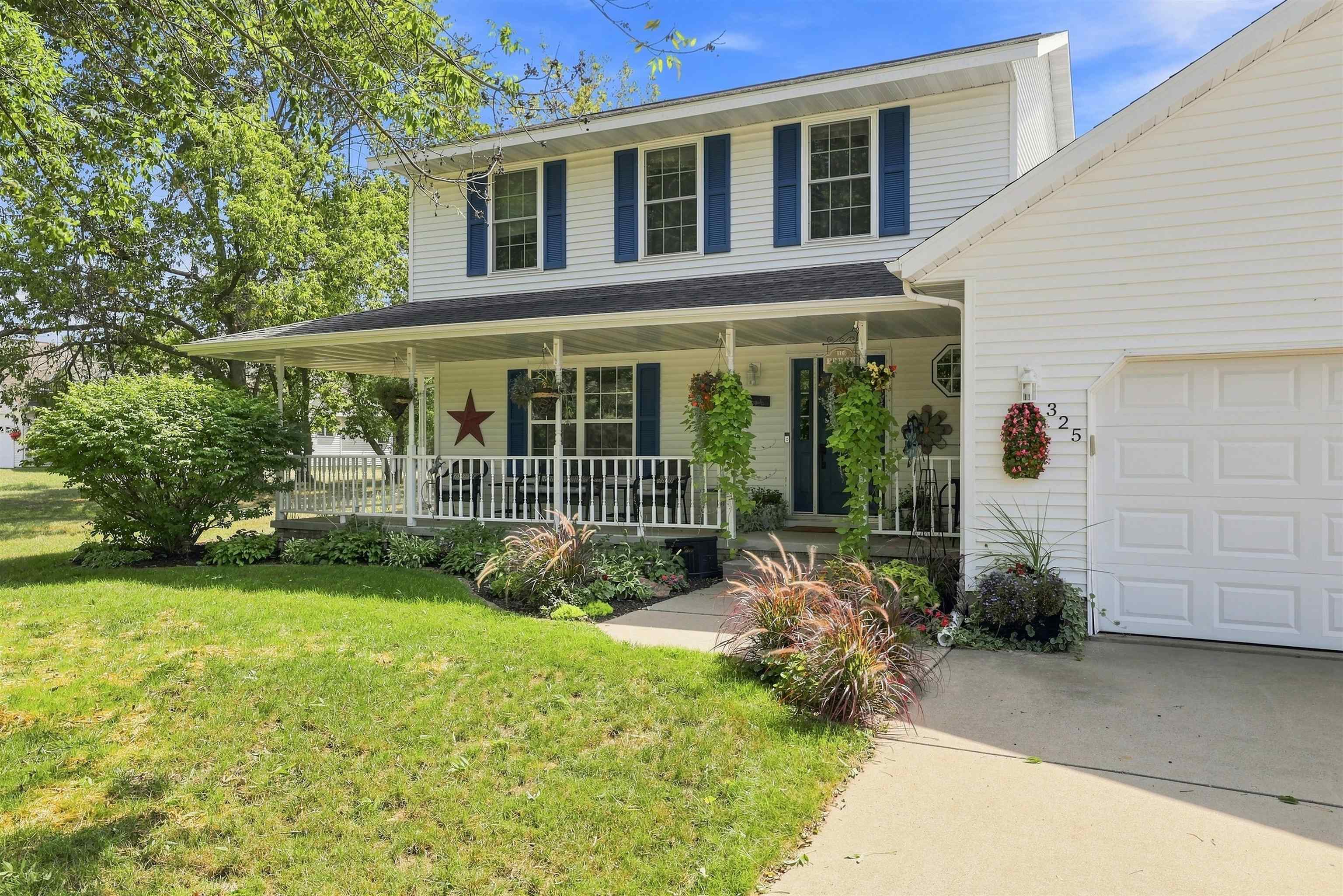 325 KING OLAVS LANE, Iola, Wisconsin 54945, 4 Bedrooms Bedrooms, ,2 BathroomsBathrooms,Residential,For Sale,325 KING OLAVS LANE,22604727