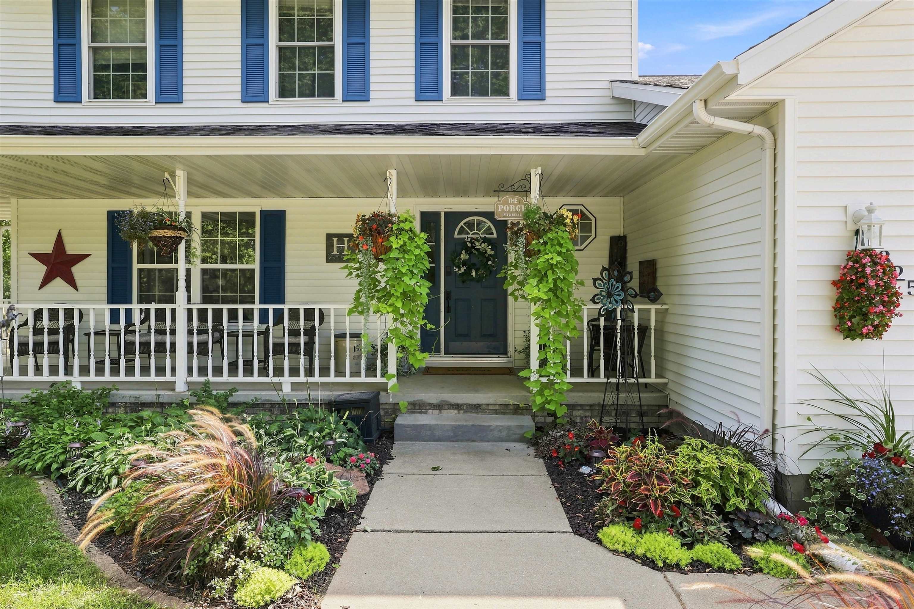 325 KING OLAVS LANE, Iola, Wisconsin 54945, 4 Bedrooms Bedrooms, ,2 BathroomsBathrooms,Residential,For Sale,325 KING OLAVS LANE,22604727