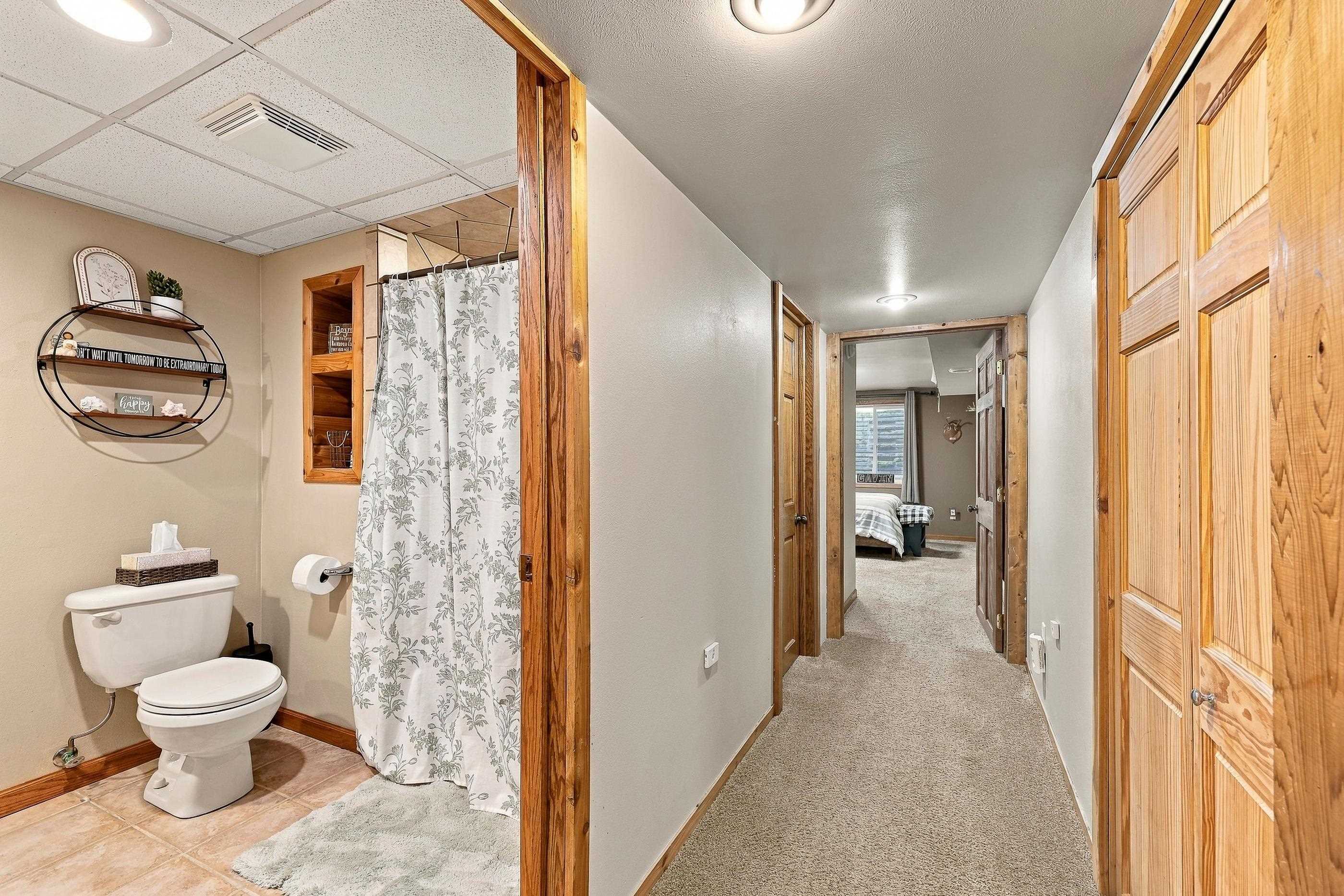 325 KING OLAVS LANE, Iola, Wisconsin 54945, 4 Bedrooms Bedrooms, ,2 BathroomsBathrooms,Residential,For Sale,325 KING OLAVS LANE,22604727