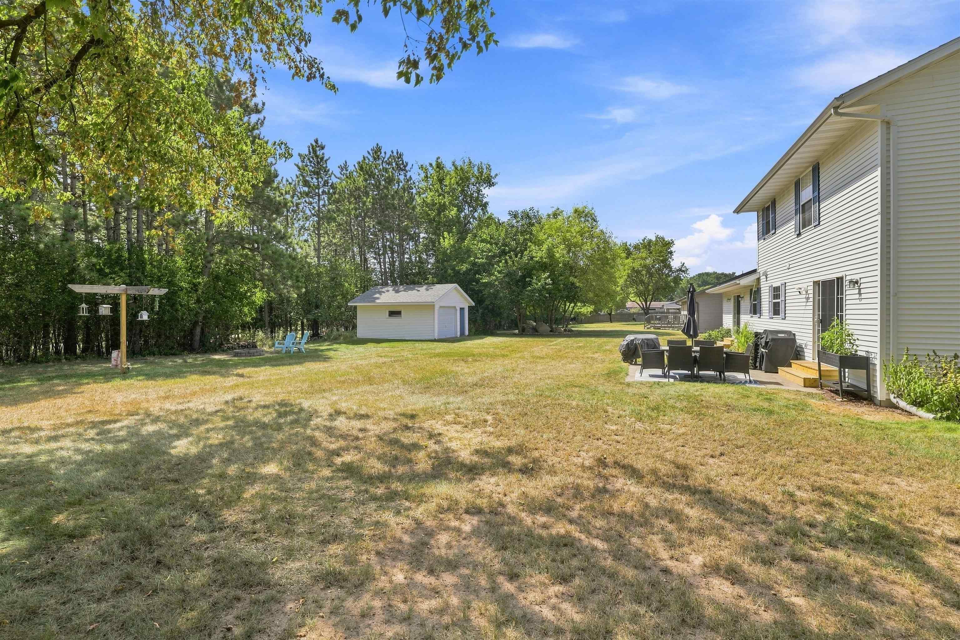 325 KING OLAVS LANE, Iola, Wisconsin 54945, 4 Bedrooms Bedrooms, ,2 BathroomsBathrooms,Residential,For Sale,325 KING OLAVS LANE,22604727