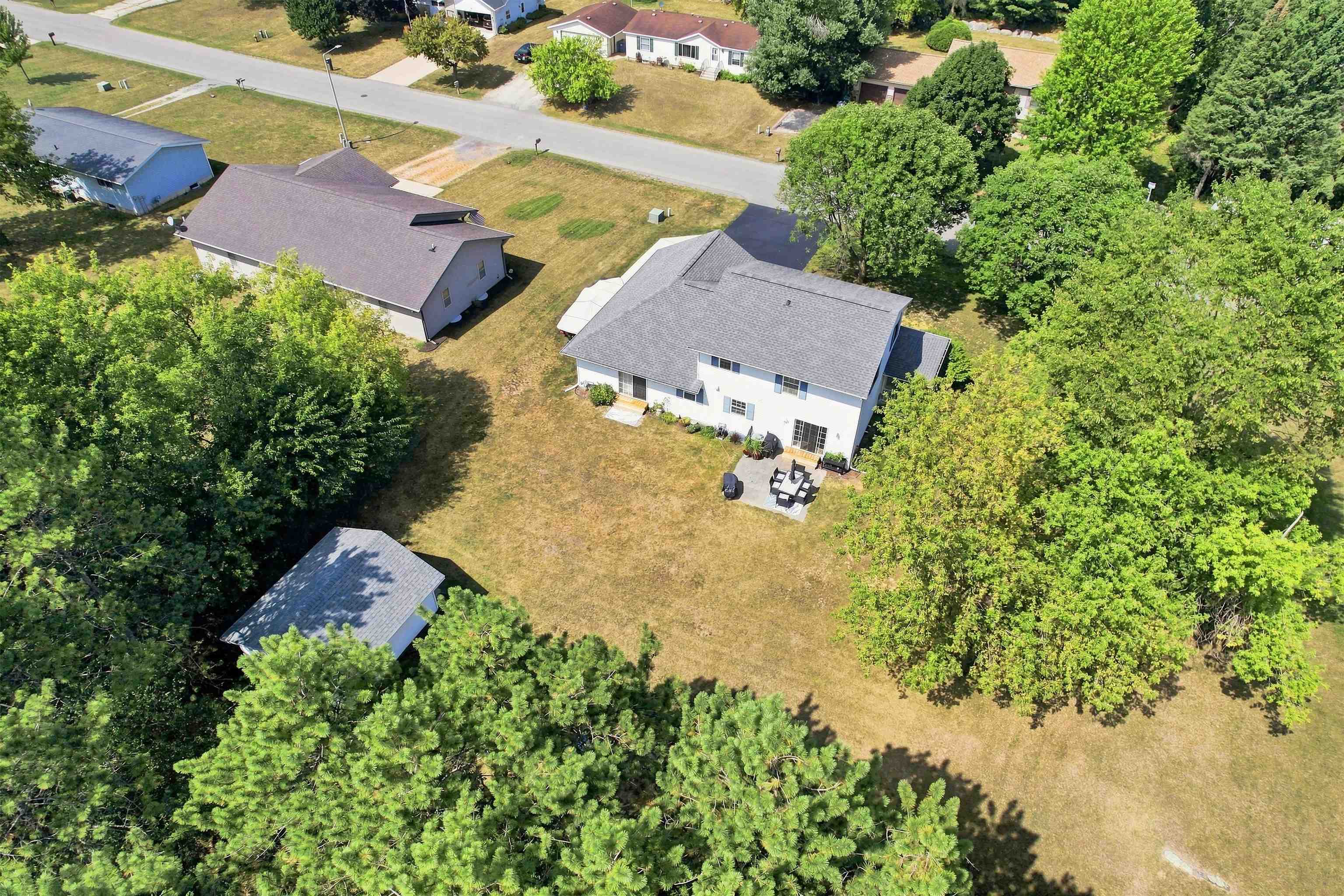 325 KING OLAVS LANE, Iola, Wisconsin 54945, 4 Bedrooms Bedrooms, ,2 BathroomsBathrooms,Residential,For Sale,325 KING OLAVS LANE,22604727