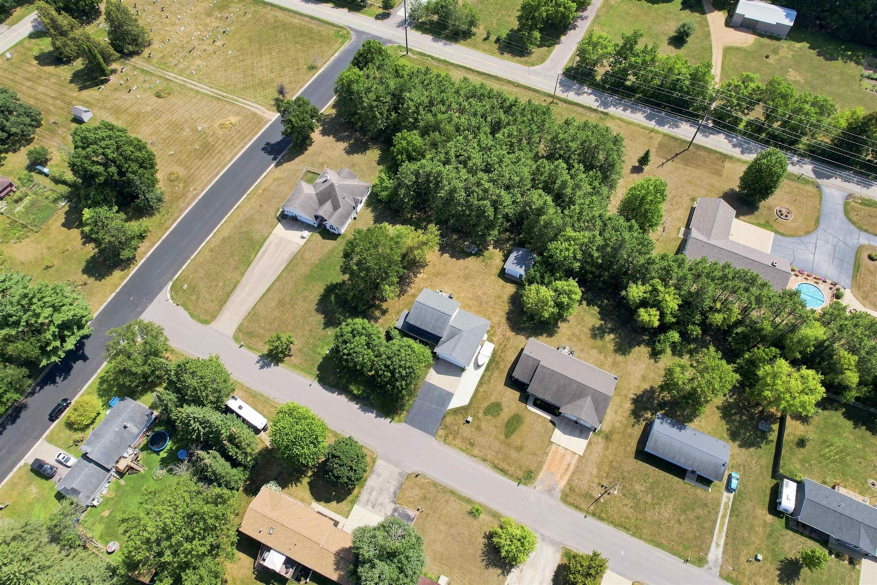 325 KING OLAVS LANE, Iola, Wisconsin 54945, 4 Bedrooms Bedrooms, ,2 BathroomsBathrooms,Residential,For Sale,325 KING OLAVS LANE,22604727