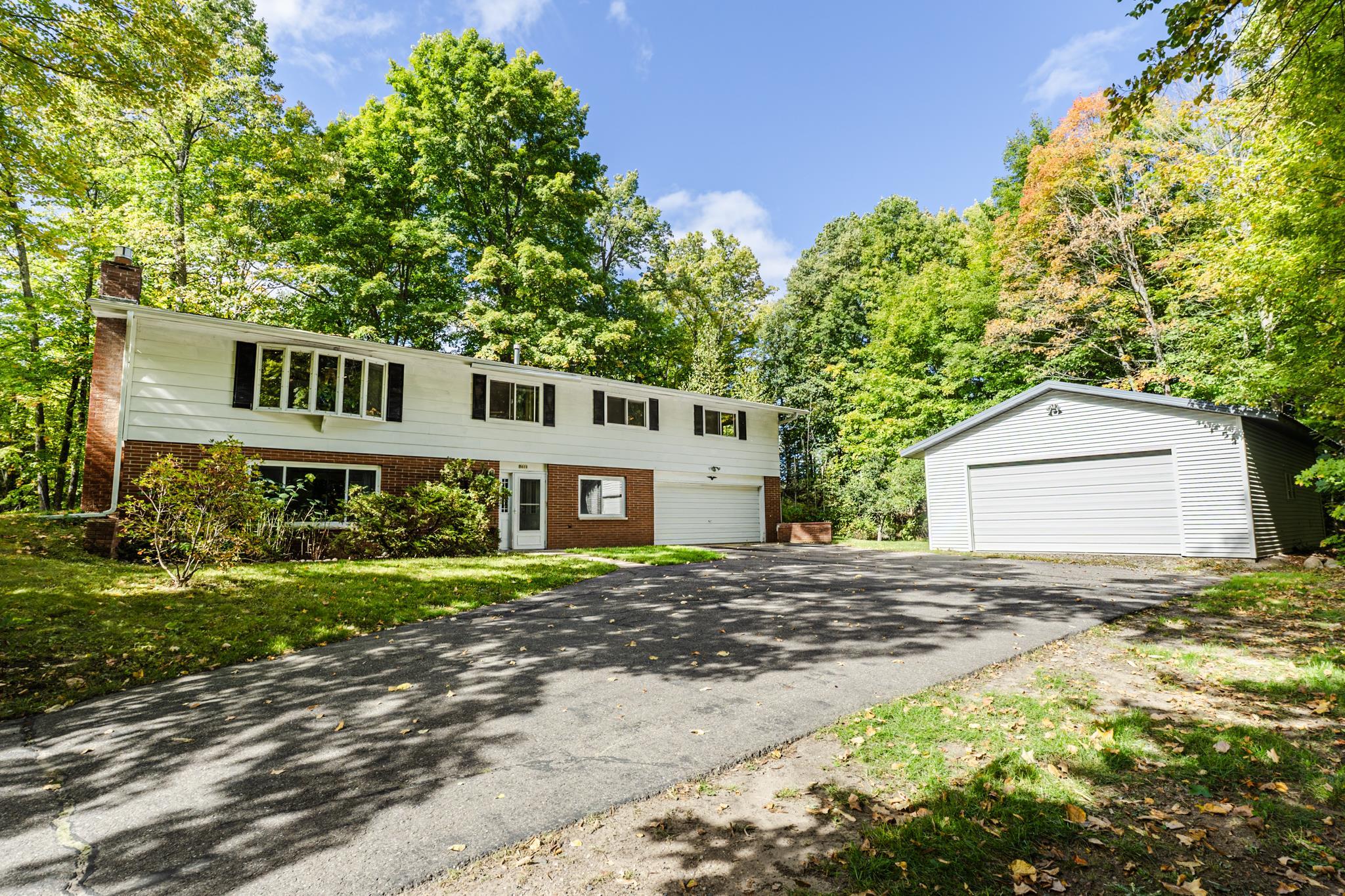 3179 BLUEGILL ROAD, Rhinelander, Wisconsin 54501, 4 Bedrooms Bedrooms, ,3 BathroomsBathrooms,Residential,For Sale,3179 BLUEGILL ROAD,22604728