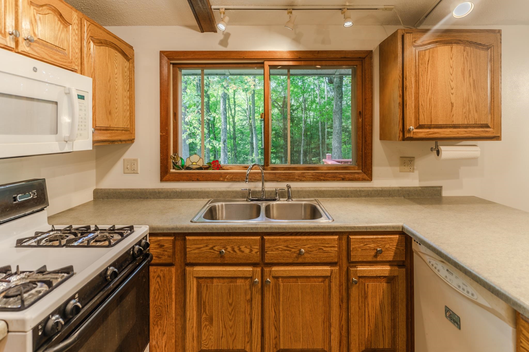 3179 BLUEGILL ROAD, Rhinelander, Wisconsin 54501, 4 Bedrooms Bedrooms, ,3 BathroomsBathrooms,Residential,For Sale,3179 BLUEGILL ROAD,22604728
