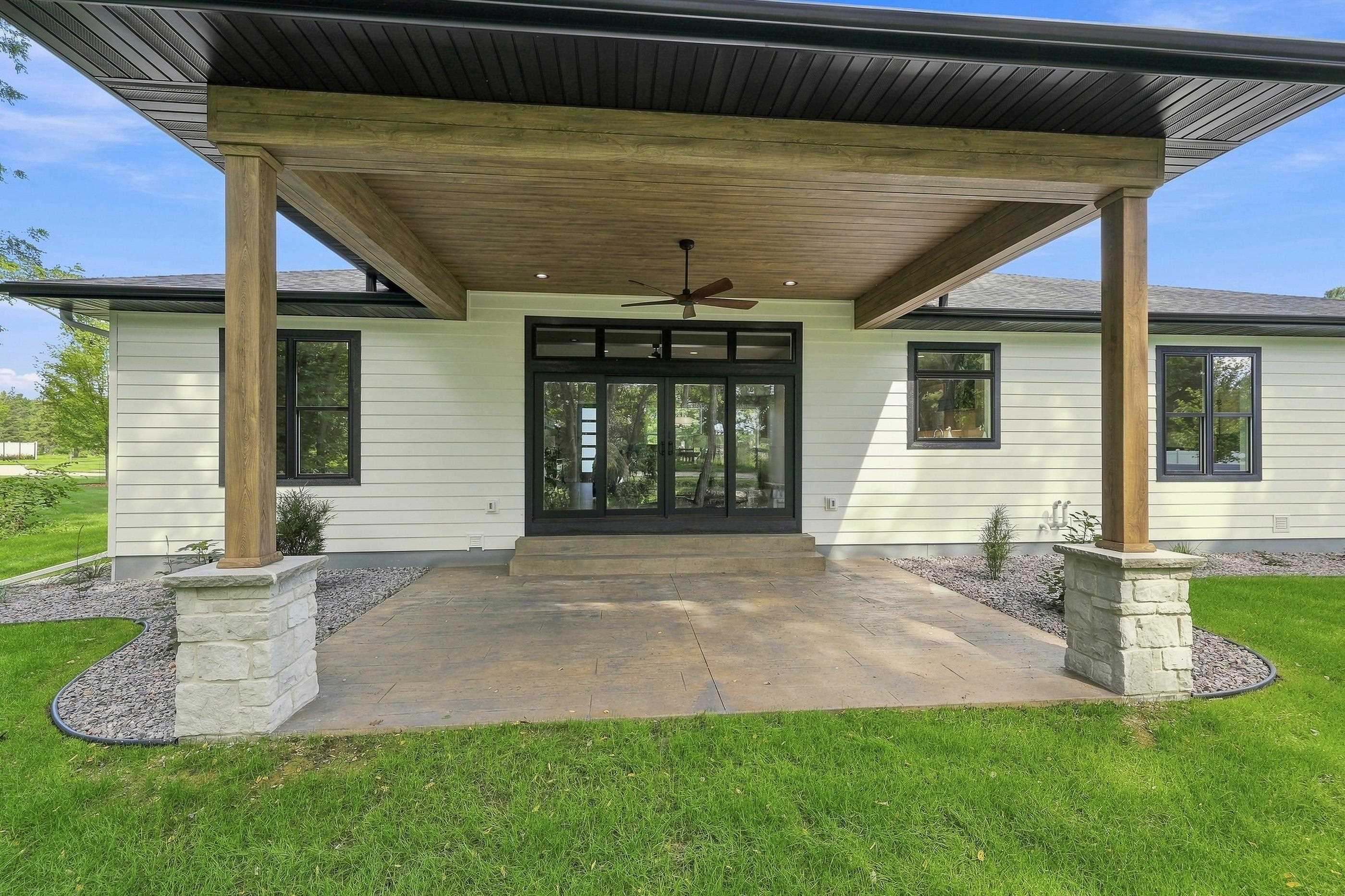 2321 BROOKE LANE, Stevens Point, Wisconsin 54481, 4 Bedrooms Bedrooms, ,3 BathroomsBathrooms,Residential,For Sale,2321 BROOKE LANE,22604730