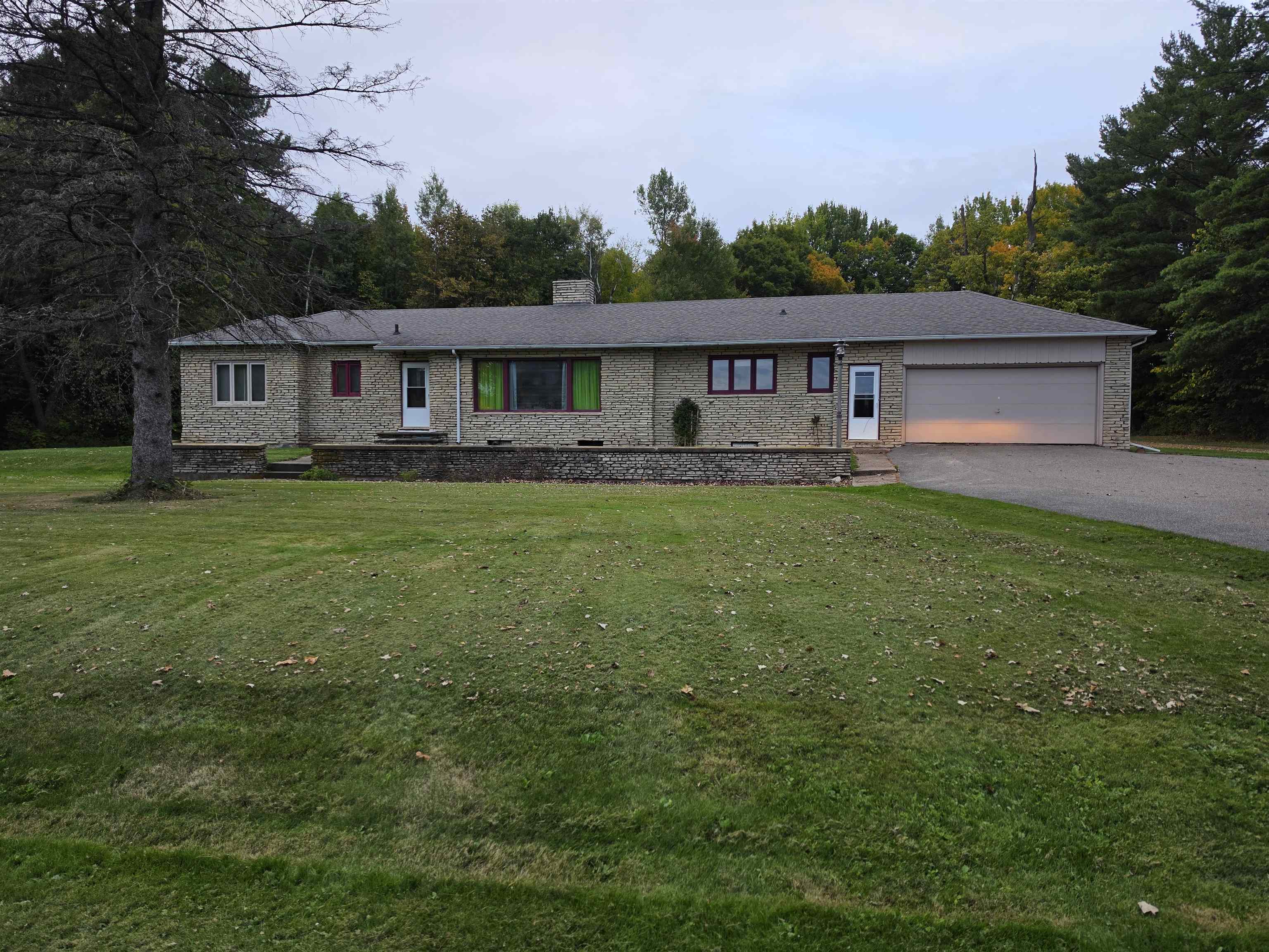103336 STATE HIGHWAY 29, Abbotsford, Wisconsin 54405, 3 Bedrooms Bedrooms, ,2 BathroomsBathrooms,Residential,For Sale,103336 STATE HIGHWAY 29,22604738