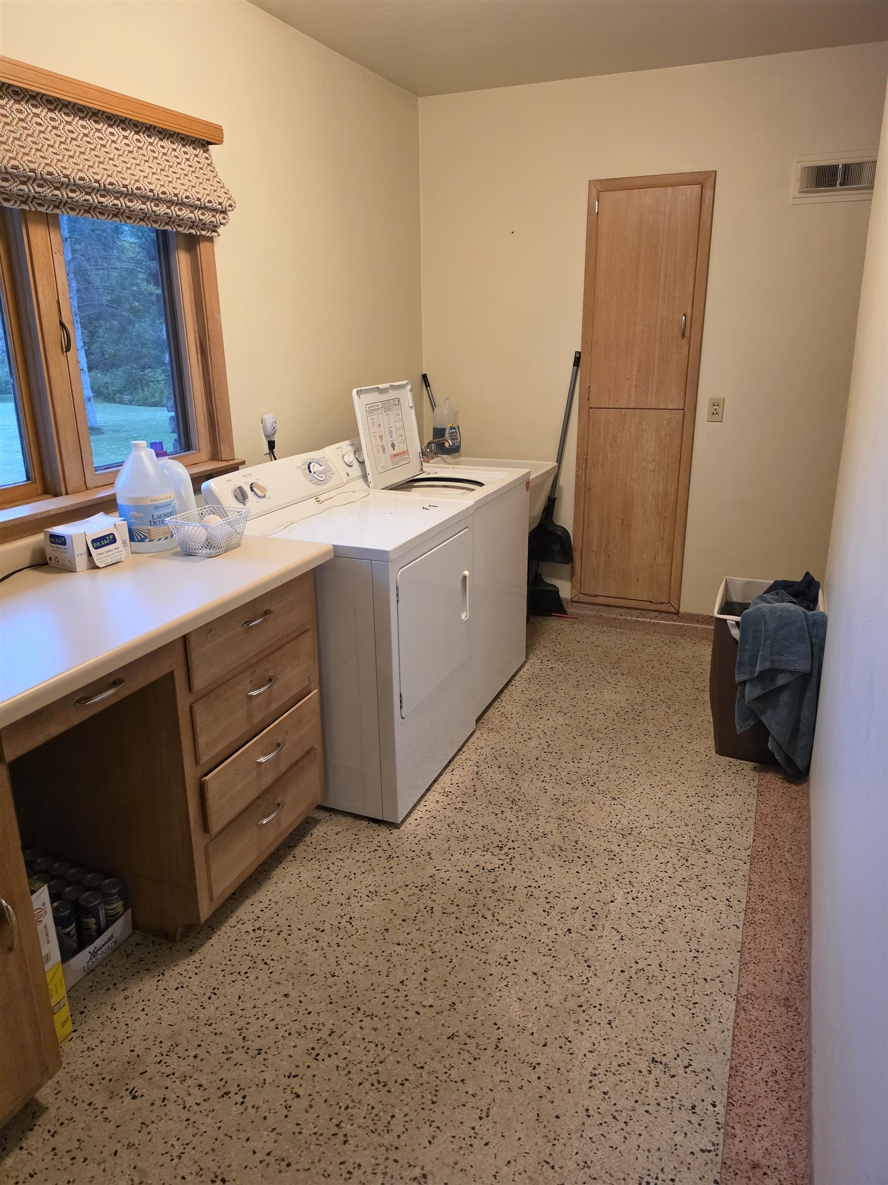 103336 STATE HIGHWAY 29, Abbotsford, Wisconsin 54405, 3 Bedrooms Bedrooms, ,2 BathroomsBathrooms,Residential,For Sale,103336 STATE HIGHWAY 29,22604738