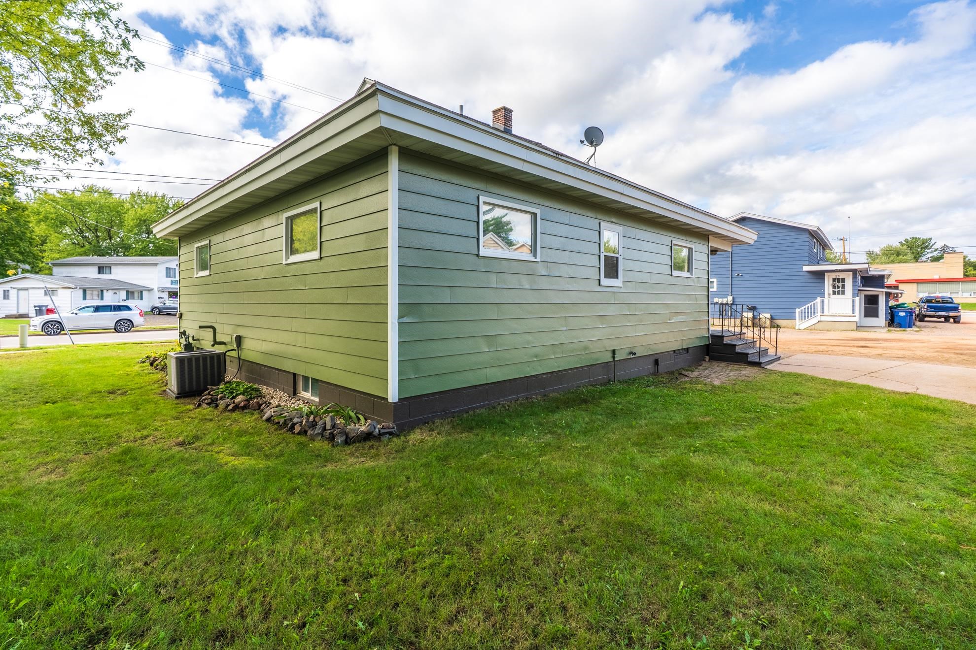 108 E KORT STREET, Schofield, Wisconsin 54476, 4 Bedrooms Bedrooms, ,2 BathroomsBathrooms,Residential,For Sale,108 E KORT STREET,22604742